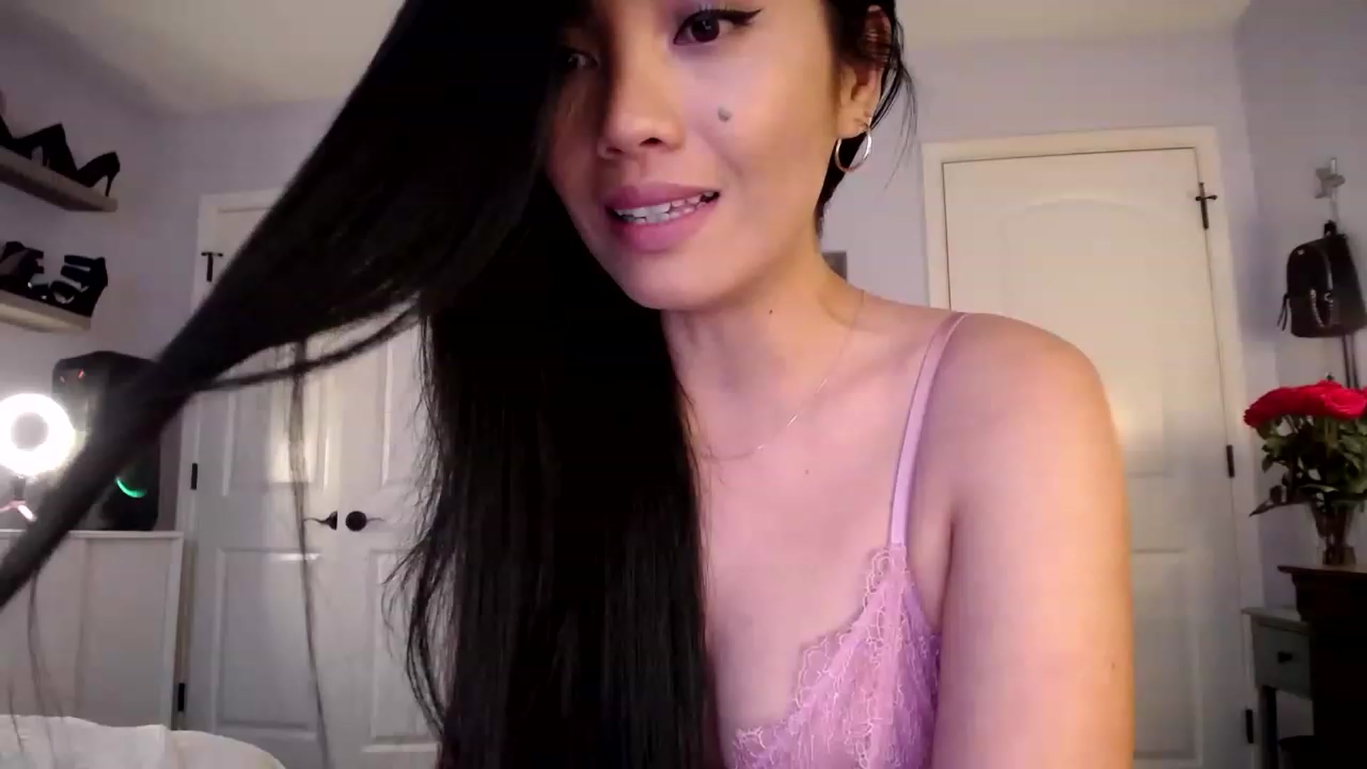 Gallery image thumbnail from AsianLuv_4U's myfreecams stream on, 02/17/2023, 18:49 image 10 of 20