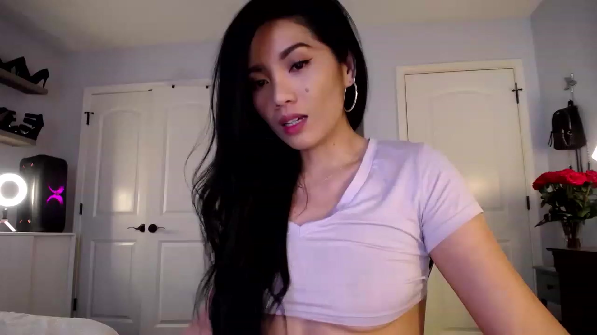 Gallery image thumbnail from AsianLuv_4U's myfreecams stream on, 02/18/2023, 19:42 image 2 of 20