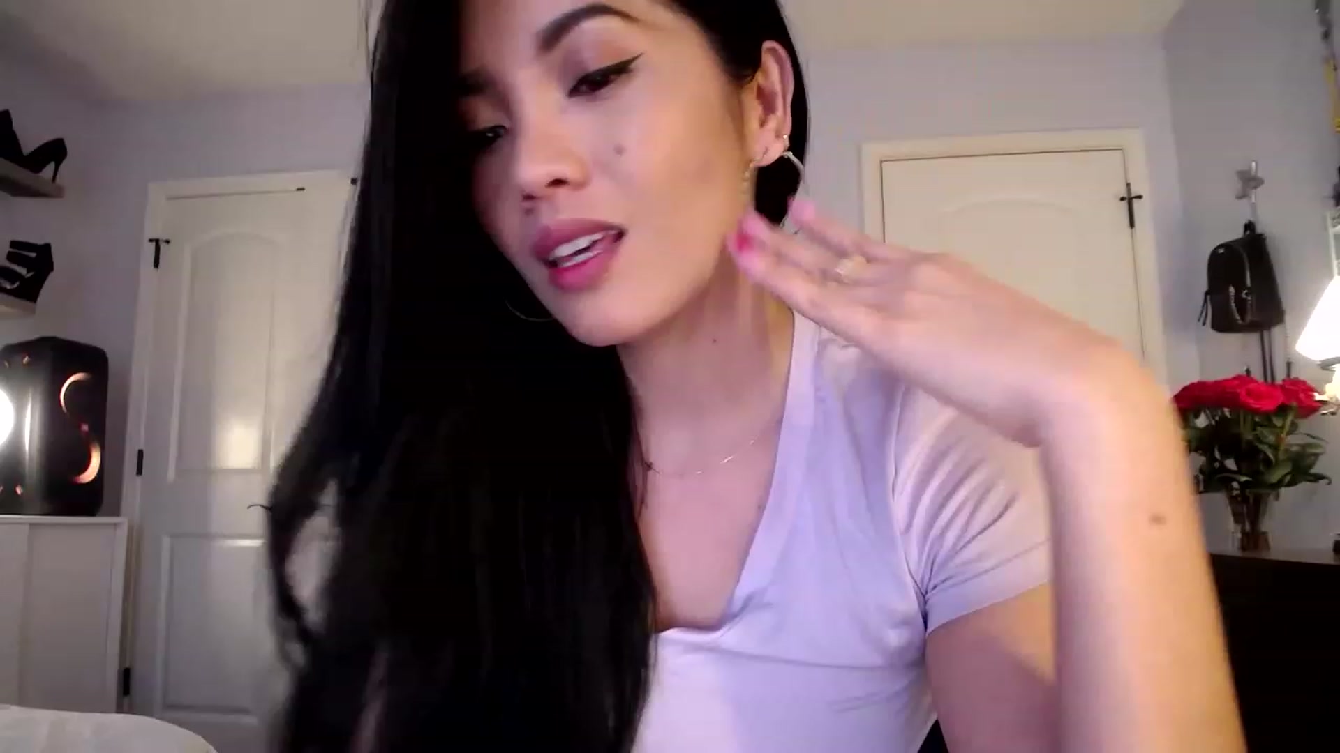 Gallery image thumbnail from AsianLuv_4U's myfreecams stream on, 02/18/2023, 19:42 image 6 of 20