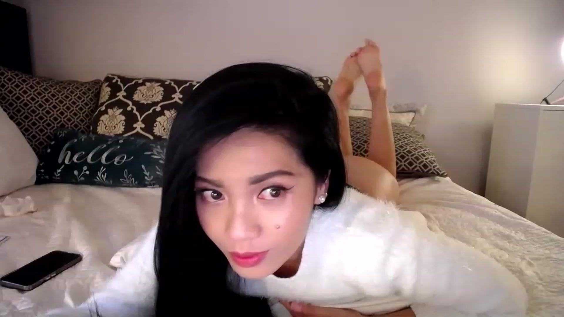 Gallery image thumbnail from AsianLuv_4U's myfreecams stream on, 02/20/2023, 18:07 image 5 of 20