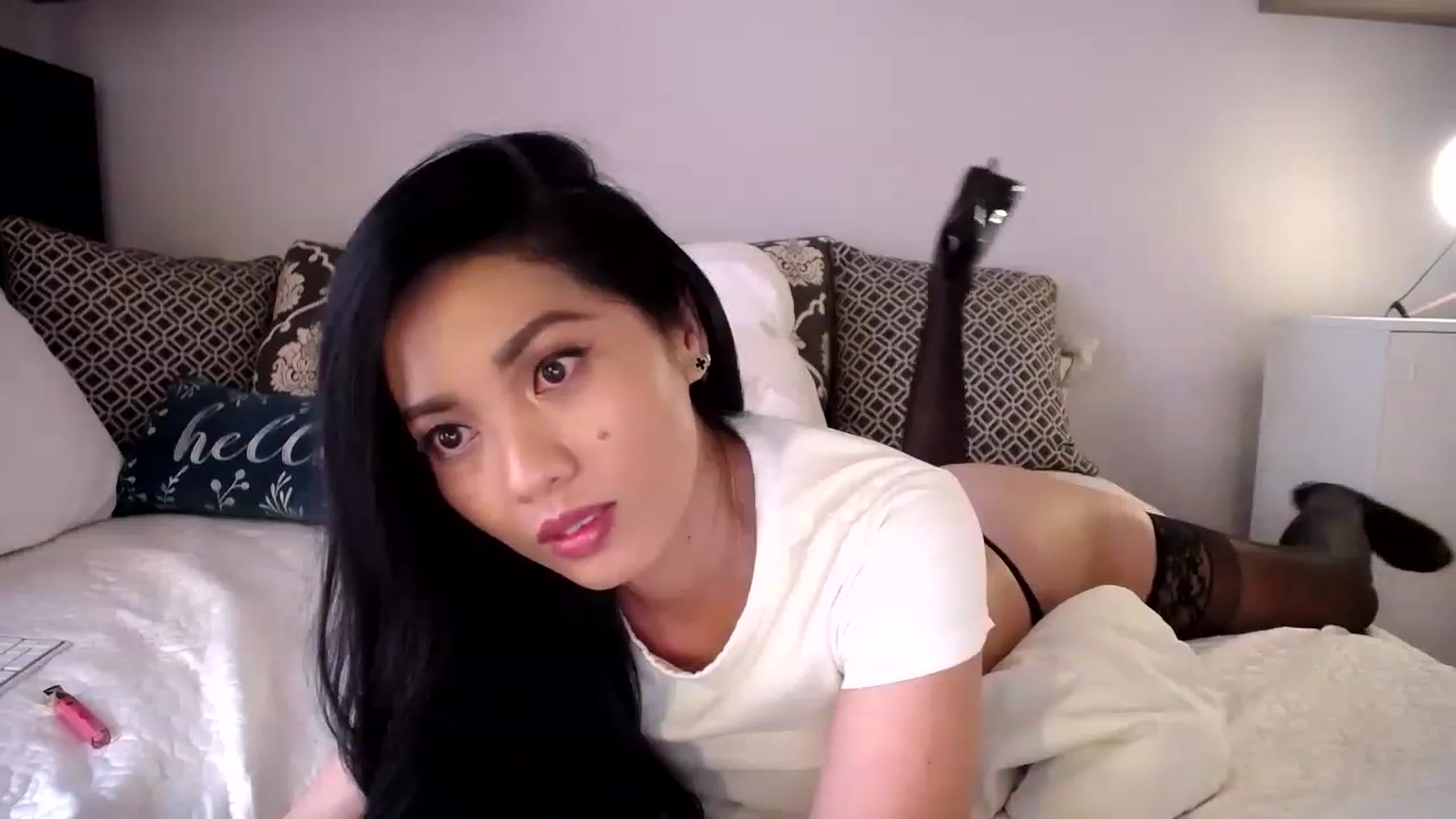 Gallery image thumbnail from AsianLuv_4U's myfreecams stream on, 02/24/2023, 20:31 image 13 of 20