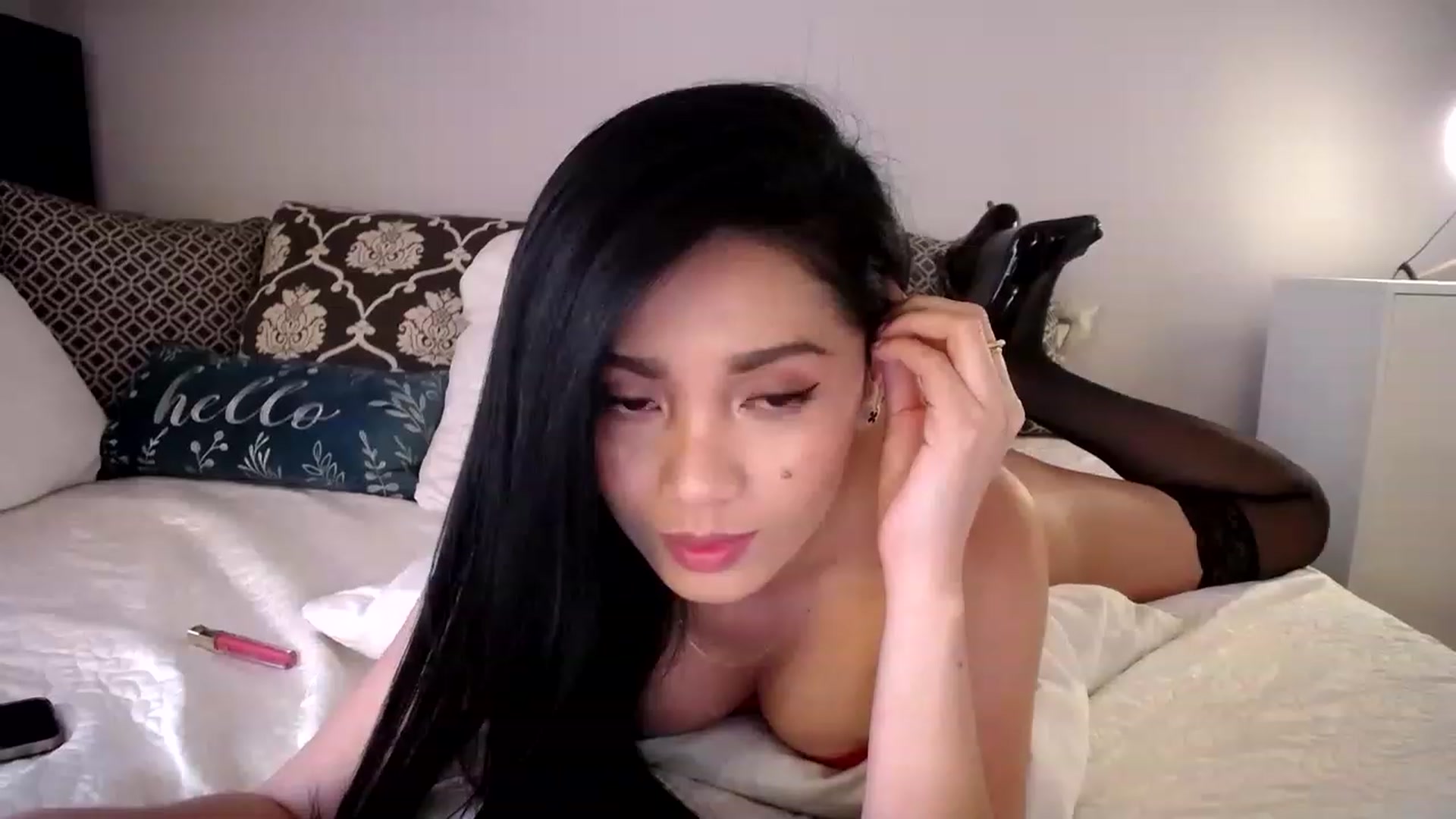 Gallery image thumbnail from AsianLuv_4U's myfreecams stream on, 02/25/2023, 19:14 image 18 of 20