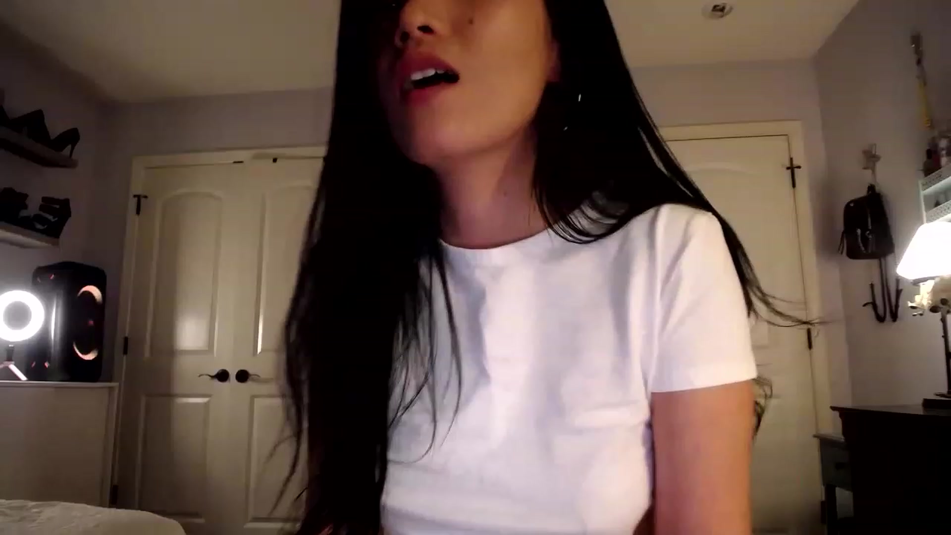 Gallery image thumbnail from AsianLuv_4U's myfreecams stream on, 02/26/2023, 18:50 image 19 of 20