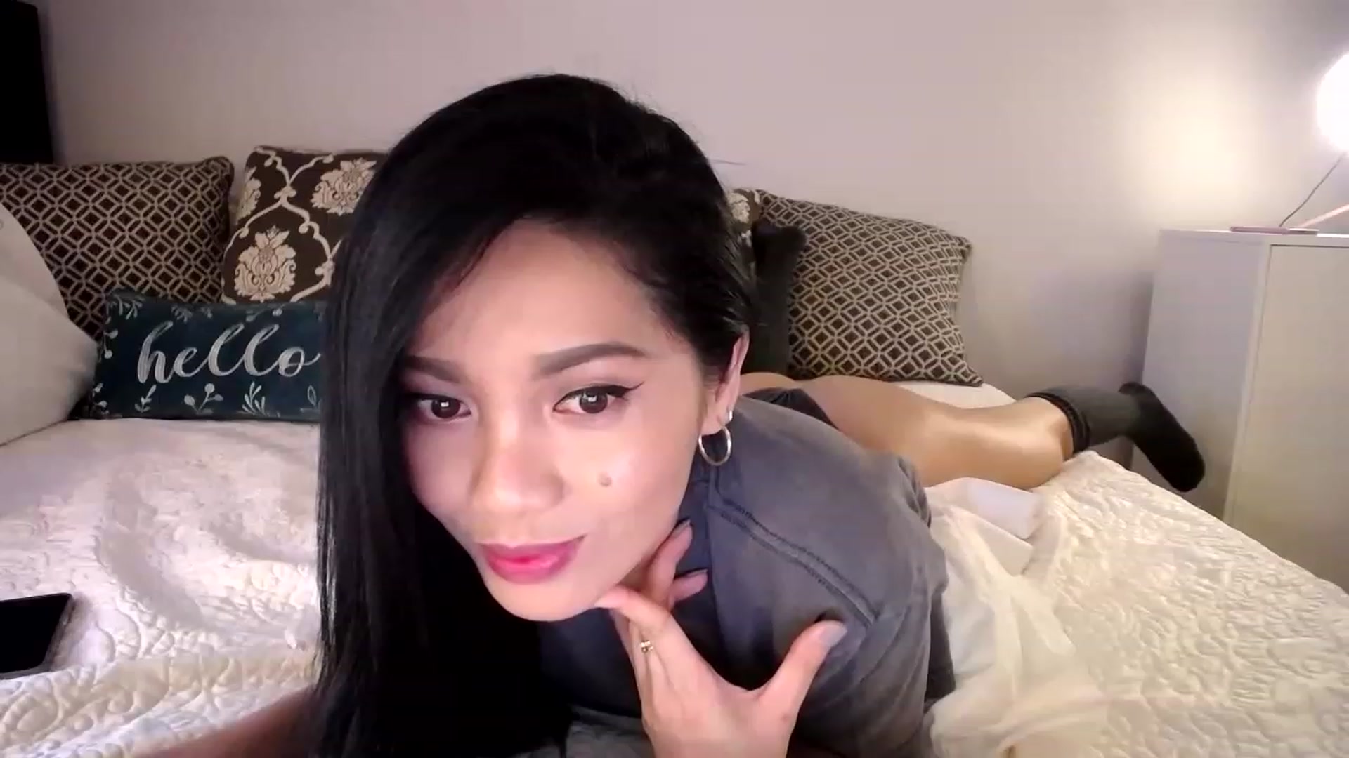 Gallery image thumbnail from AsianLuv_4U's myfreecams stream on, 03/12/2023, 19:01 image 17 of 20