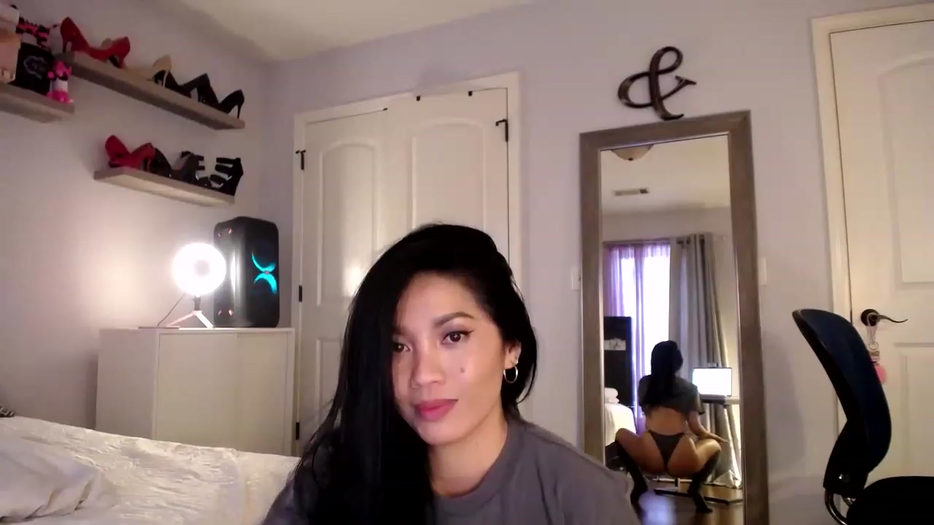 Gallery image thumbnail from AsianLuv_4U's myfreecams stream on, 03/12/2023, 21:16 image 11 of 20