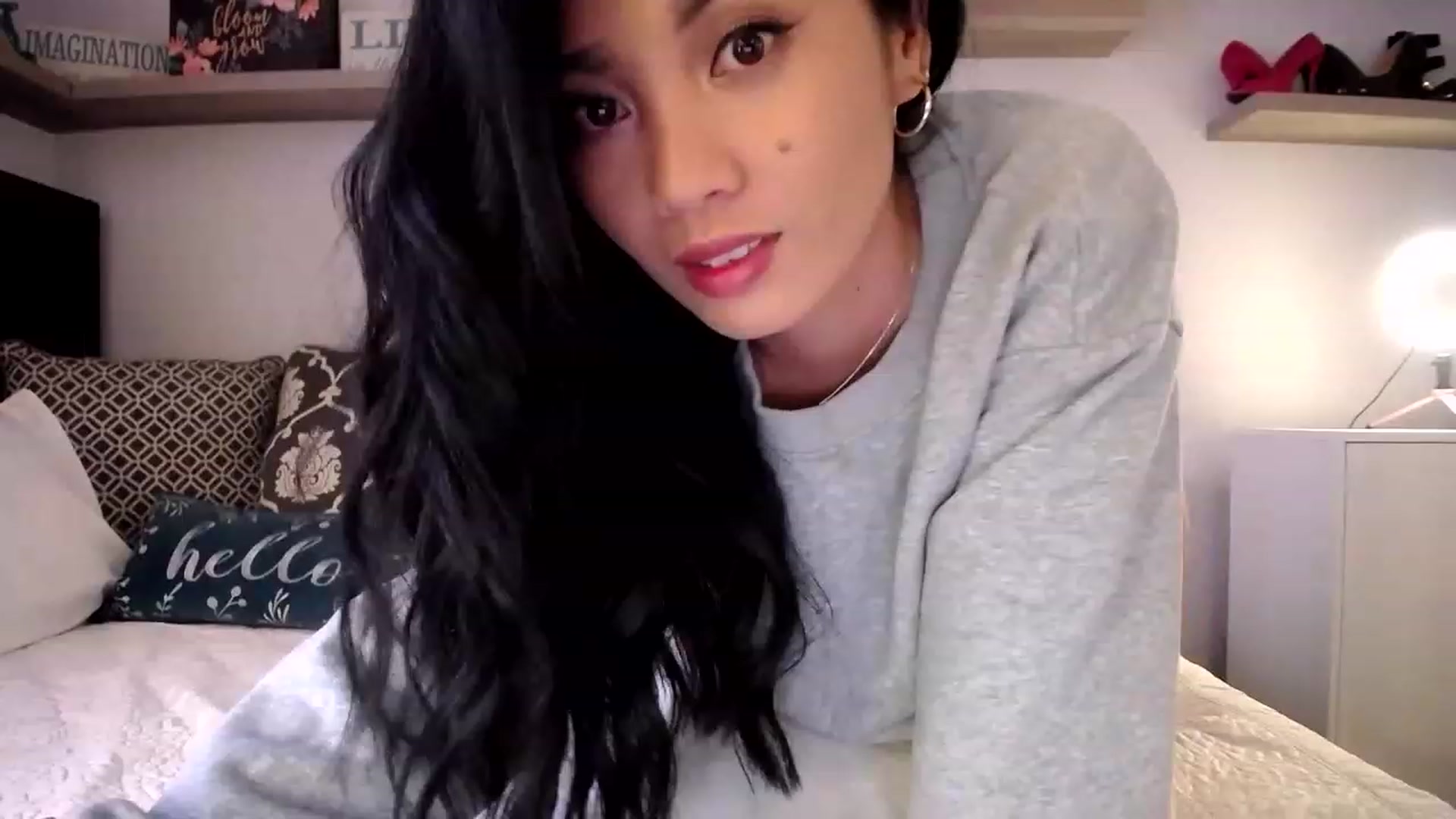 Gallery image thumbnail from AsianLuv_4U's myfreecams stream on, 03/17/2023, 18:00 image 4 of 20