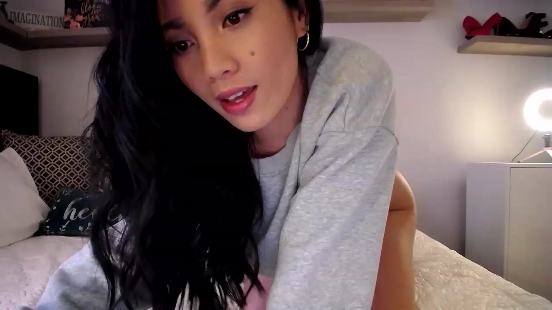 Gallery image thumbnail from AsianLuv_4U's myfreecams stream on, 03/17/2023, 18:00 image 2 of 20