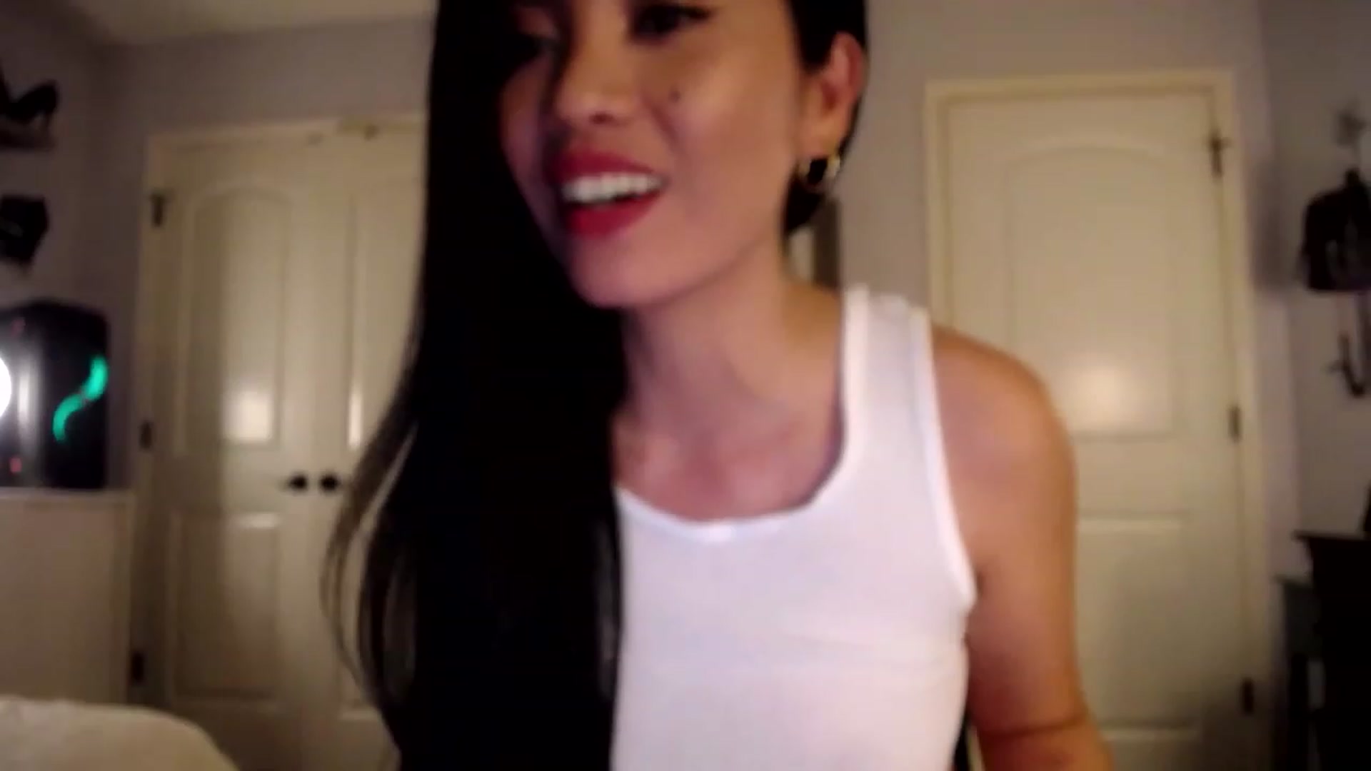 Gallery image thumbnail from AsianLuv_4U's myfreecams stream on, 05/08/2023, 01:10 image 9 of 20