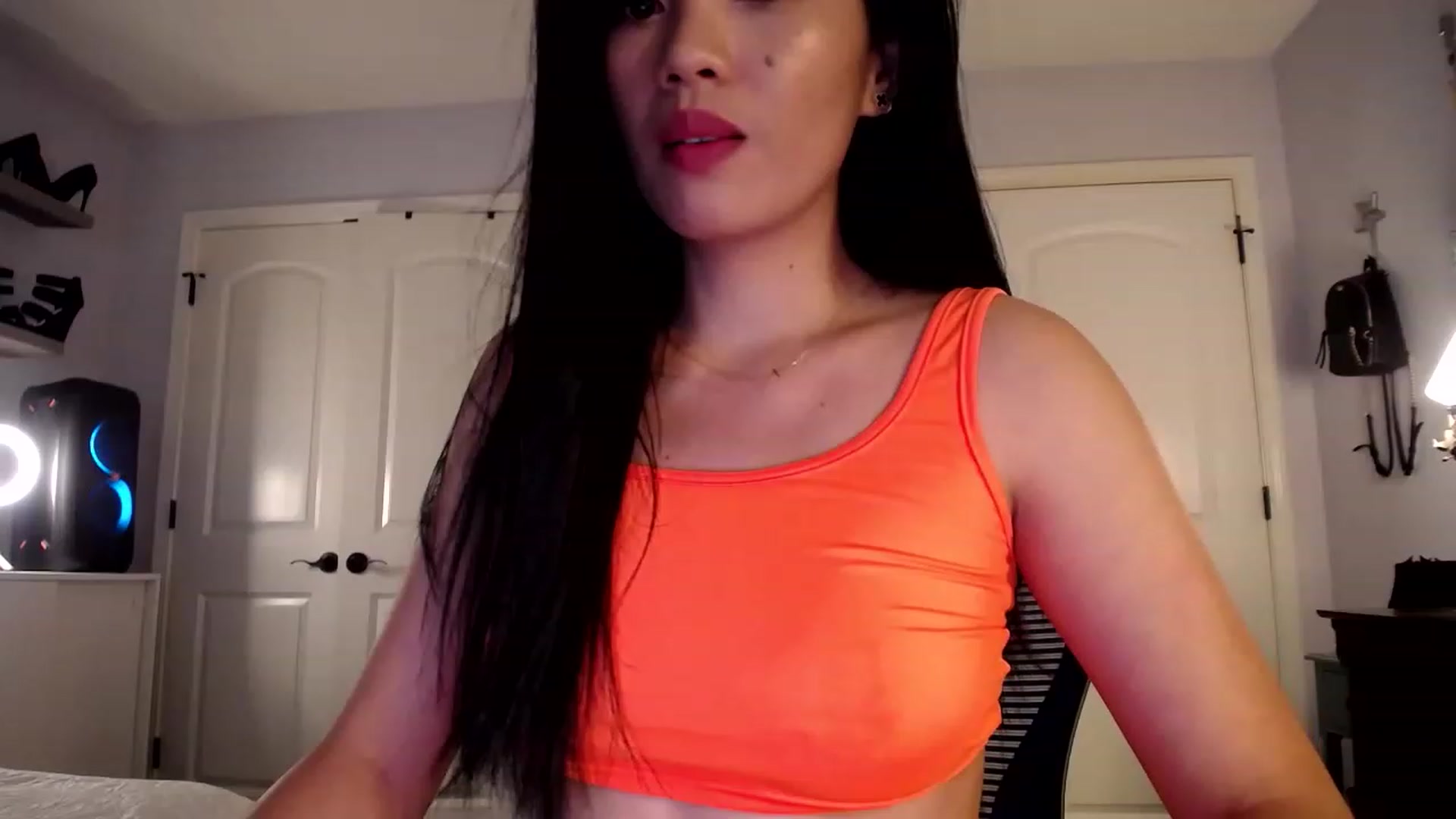 Gallery image thumbnail from AsianLuv_4U's myfreecams stream on, 05/11/2023, 16:59 image 9 of 20