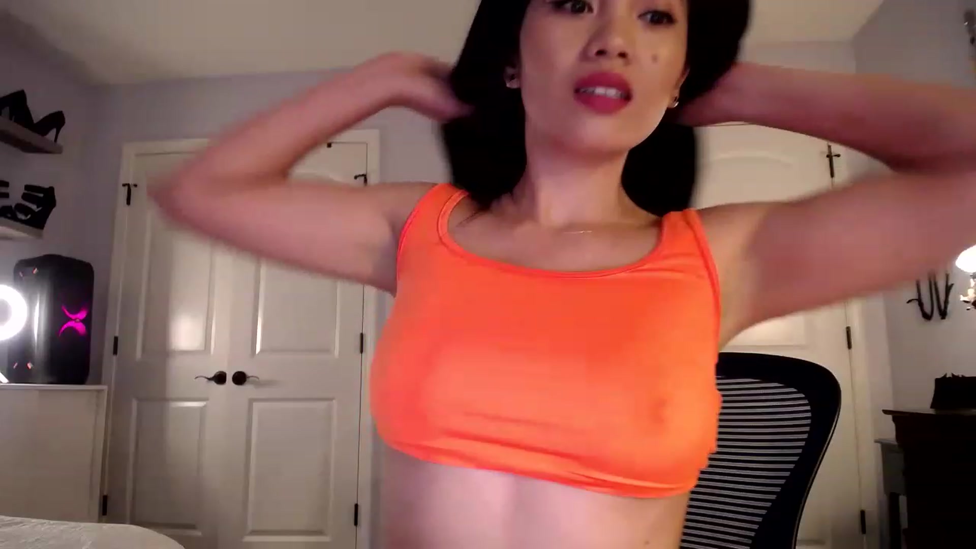 Gallery image thumbnail from AsianLuv_4U's myfreecams stream on, 05/11/2023, 16:59 image 7 of 20