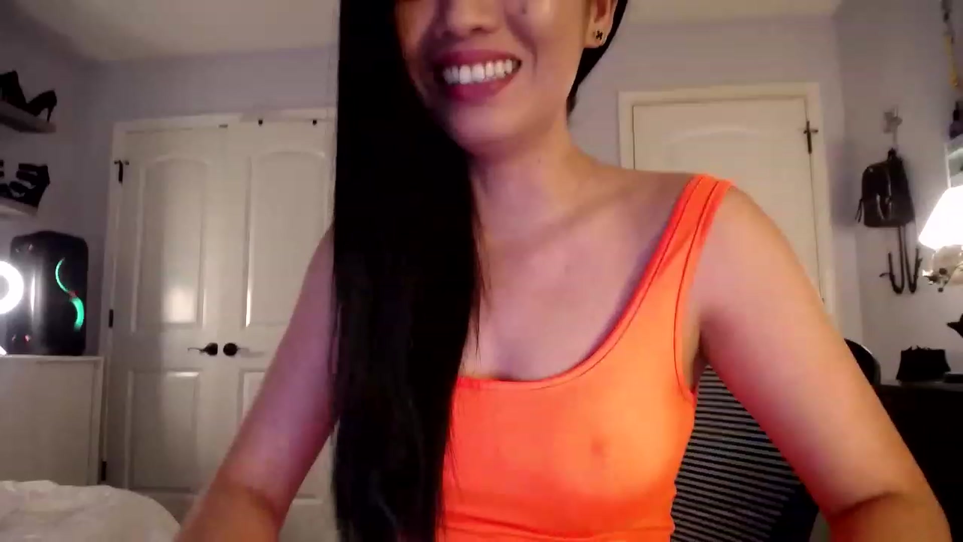 Gallery image thumbnail from AsianLuv_4U's myfreecams stream on, 05/11/2023, 18:30 image 17 of 20