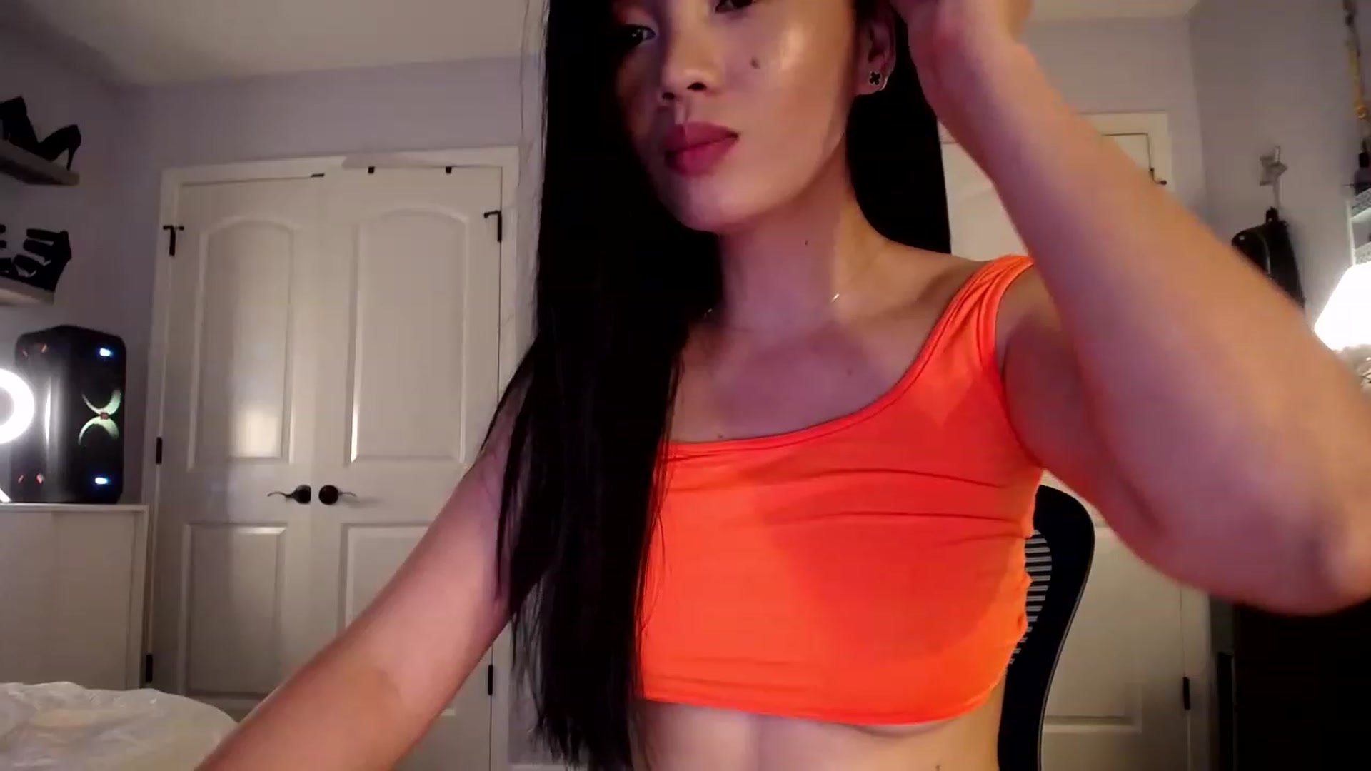 Gallery image thumbnail from AsianLuv_4U's myfreecams stream on, 05/11/2023, 18:30 image 14 of 20