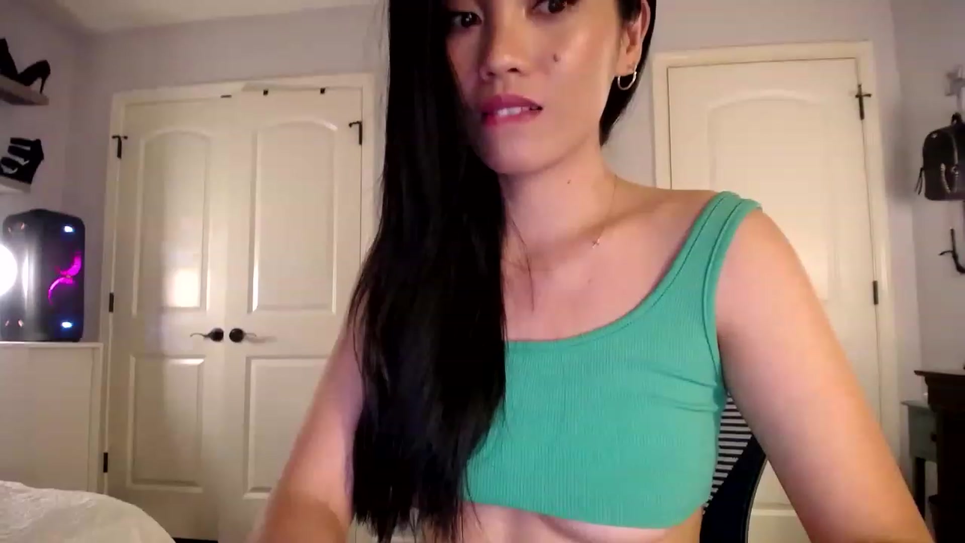 Gallery image thumbnail from AsianLuv_4U's myfreecams stream on, 05/13/2023, 24:48 image 7 of 20