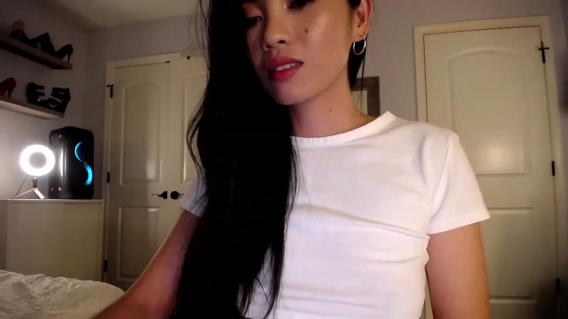 Gallery image thumbnail from AsianLuv_4U's myfreecams stream on, 07/03/2023, 24:02 image 11 of 20