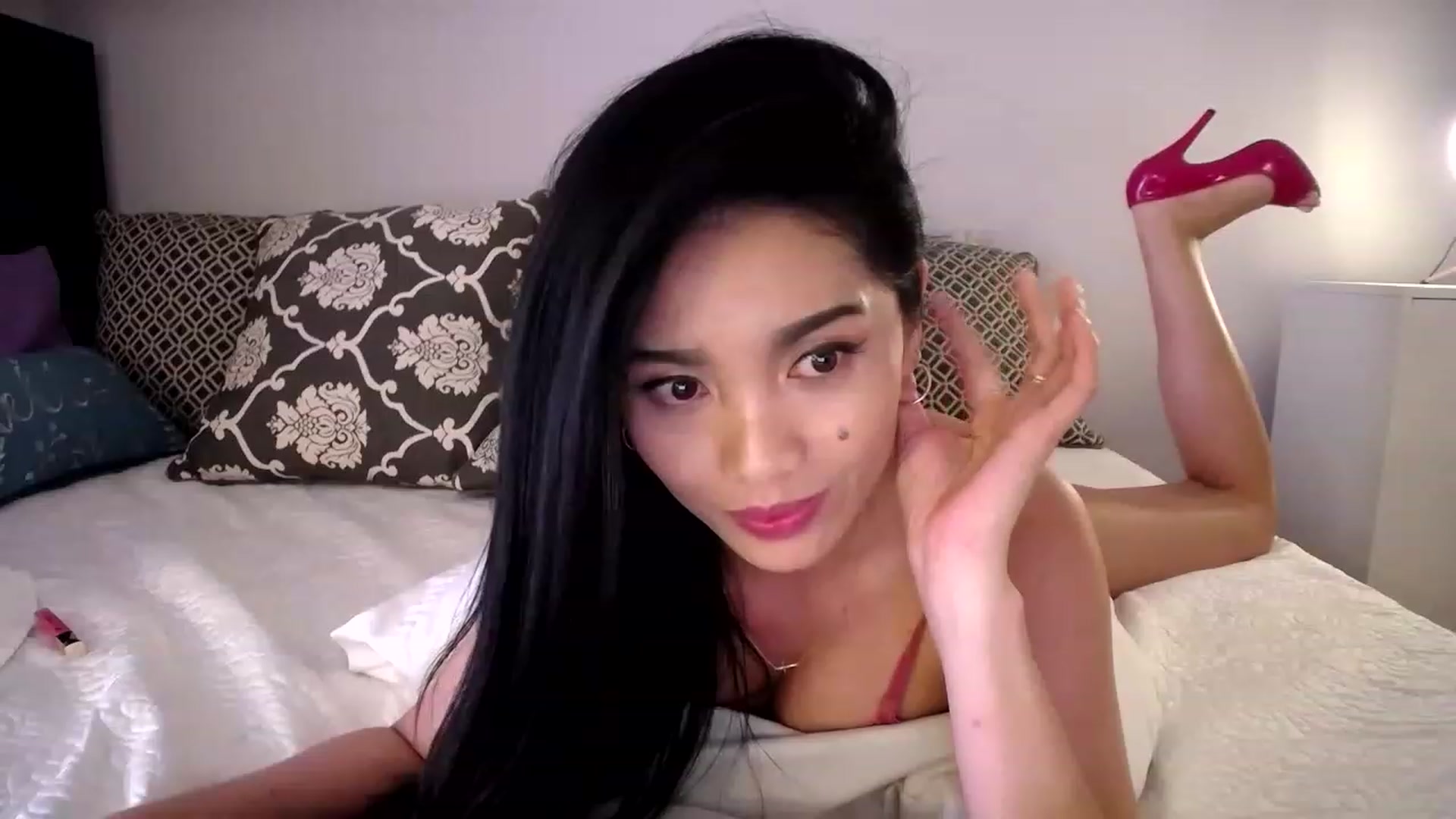 Gallery image thumbnail from AsianLuv_4U's myfreecams stream on, 07/03/2023, 19:55 image 16 of 20