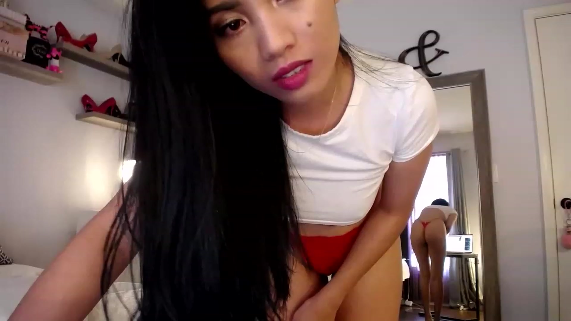 Gallery image thumbnail from AsianLuv_4U's myfreecams stream on, 07/31/2023, 16:29 image 14 of 20