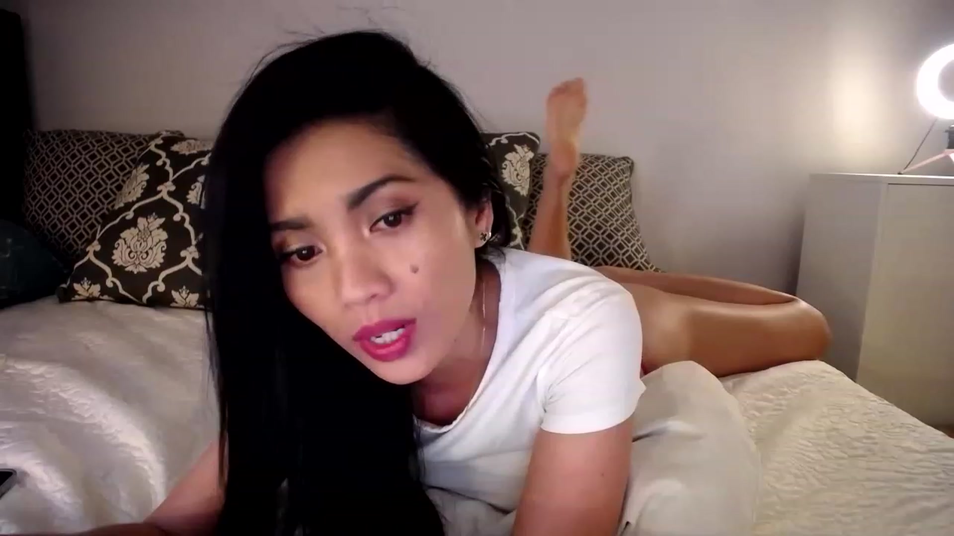 Gallery image thumbnail from AsianLuv_4U's myfreecams stream on, 07/31/2023, 17:16 image 5 of 20