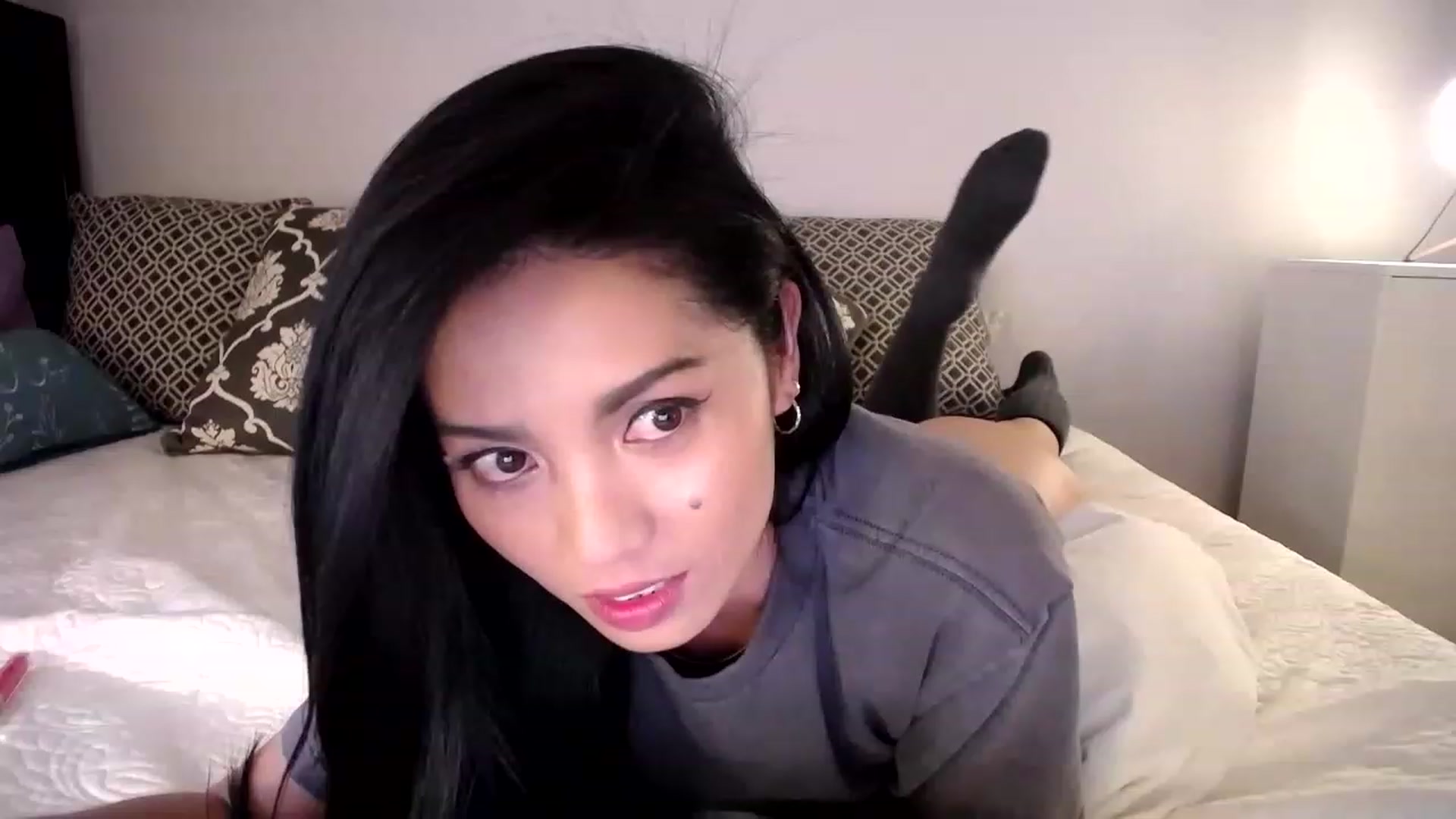 Gallery image thumbnail from AsianLuv_4U's myfreecams stream on, 08/10/2023, 17:52 image 16 of 20