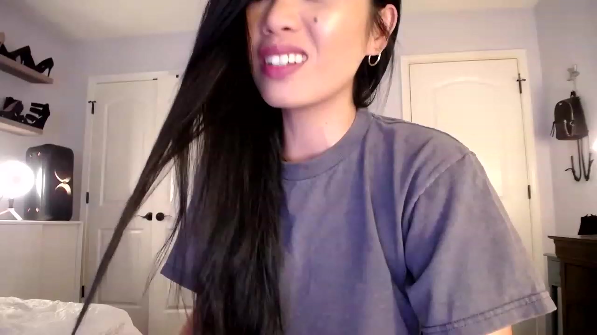 Gallery image thumbnail from AsianLuv_4U's myfreecams stream on, 08/10/2023, 17:52 image 9 of 20