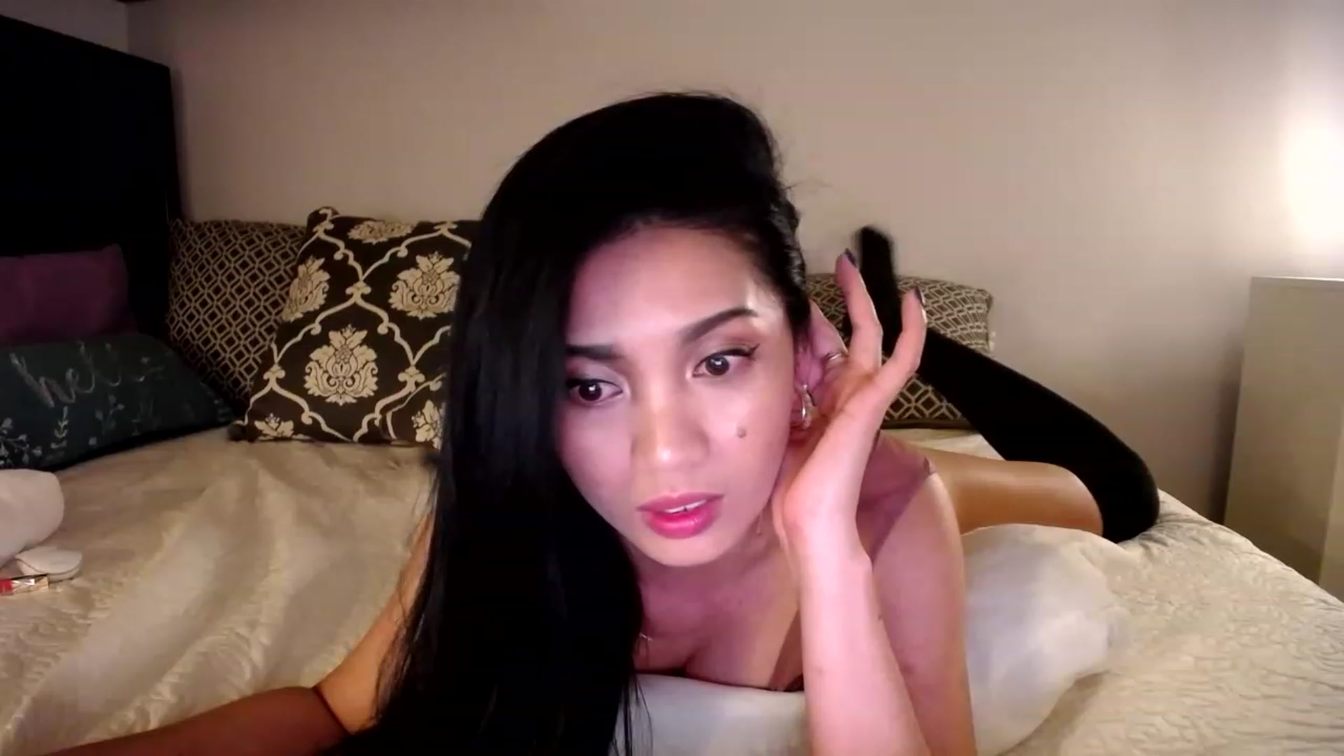 Gallery image thumbnail from AsianLuv_4U's myfreecams stream on, 08/21/2023, 02:04 image 11 of 20
