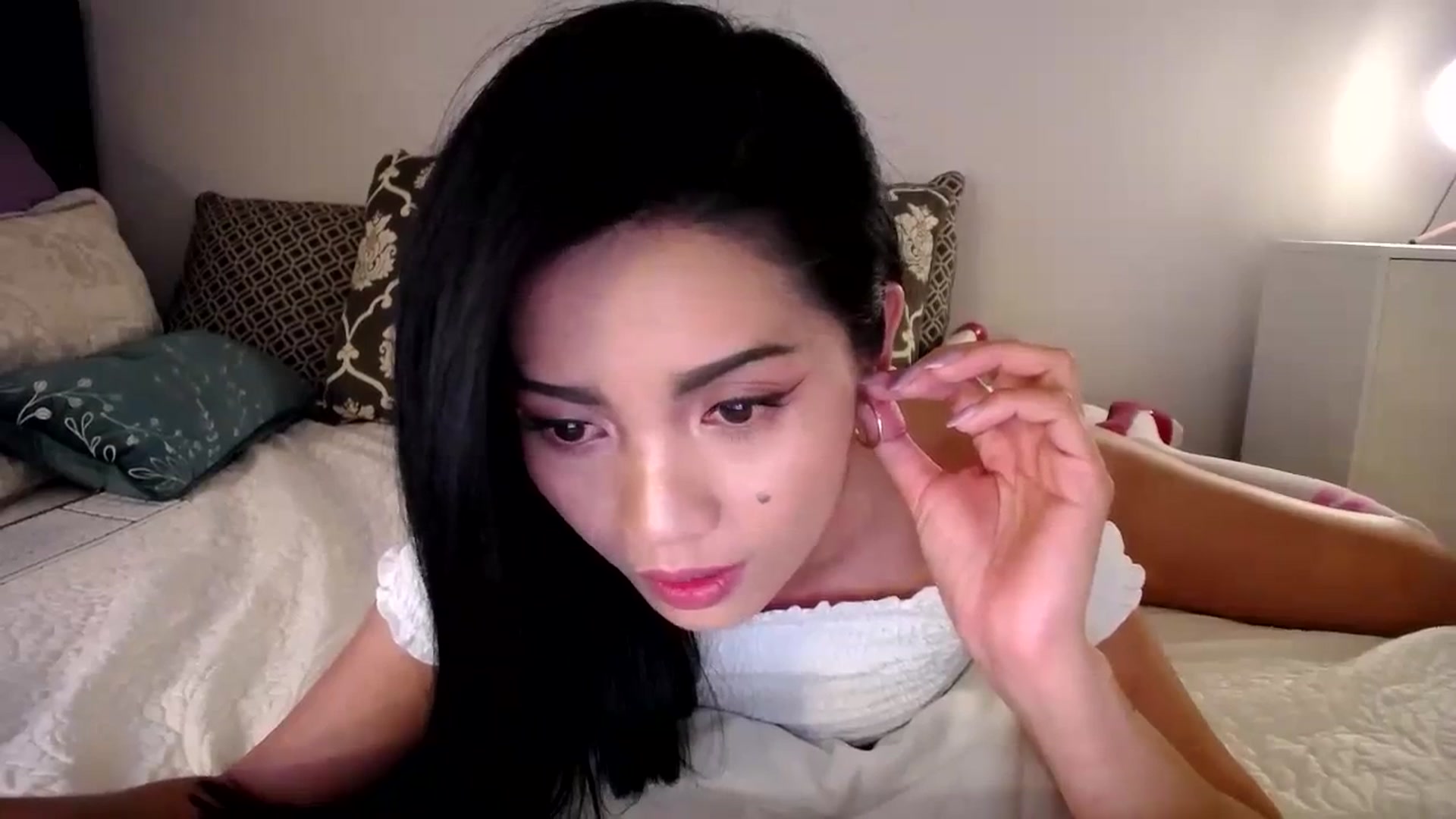 Gallery image thumbnail from AsianLuv_4U's myfreecams stream on, 09/28/2023, 16:49 image 16 of 20