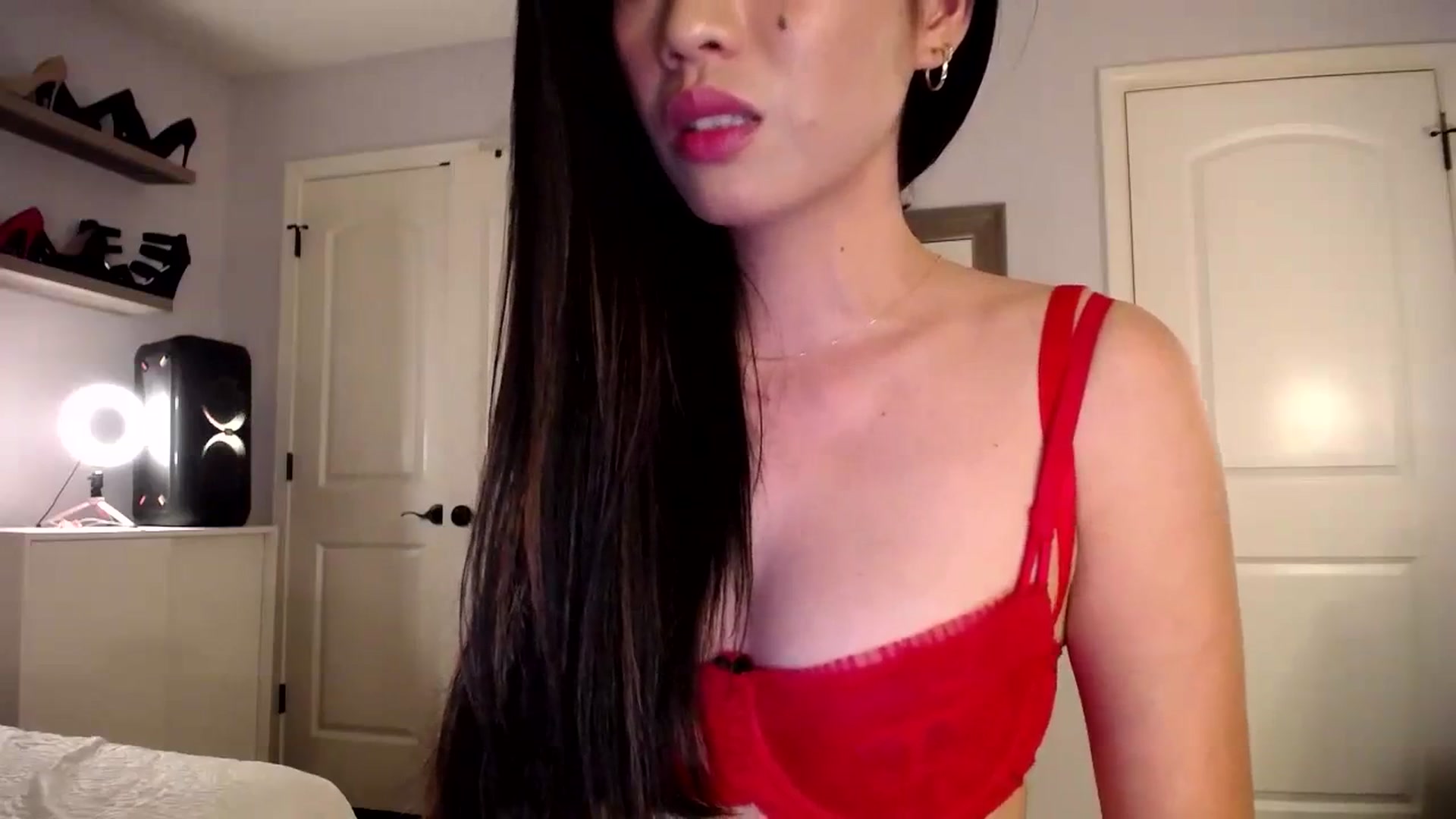Gallery image thumbnail from AsianLuv_4U's myfreecams stream on, 11/13/2023, 01:46 image 17 of 20