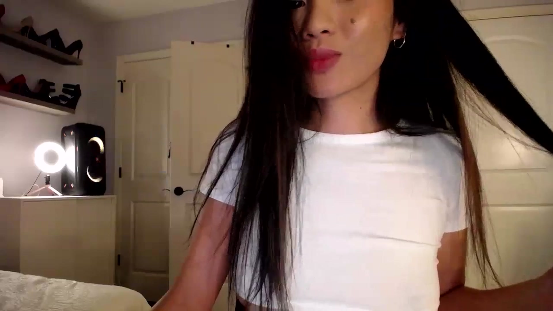 Gallery image thumbnail from AsianLuv_4U's myfreecams stream on, 11/15/2023, 01:08 image 10 of 20