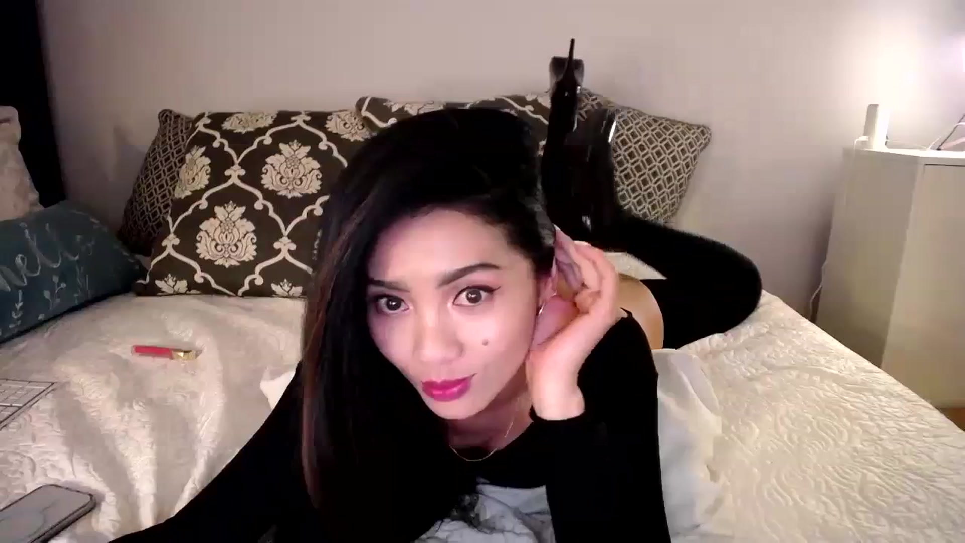 Gallery image thumbnail from AsianLuv_4U's myfreecams stream on, 11/20/2023, 20:01 image 4 of 20