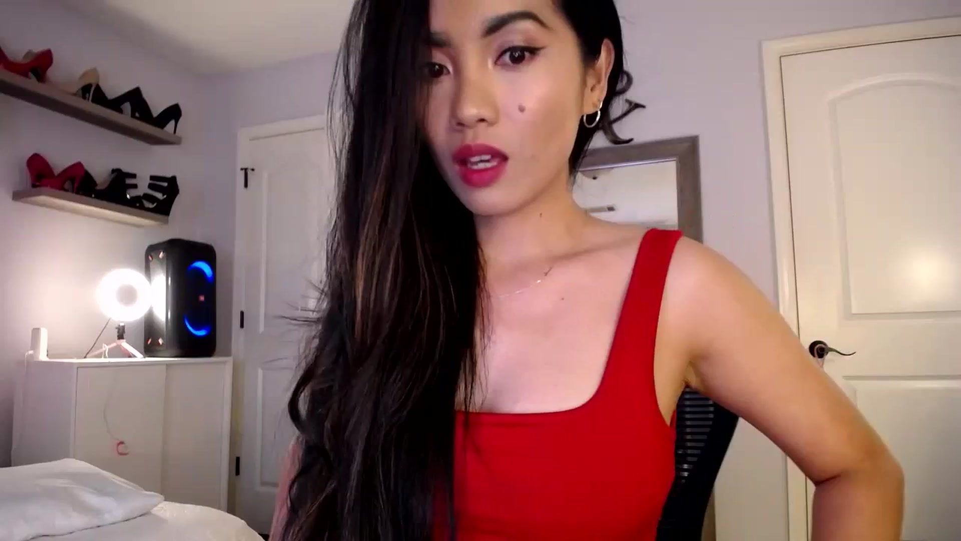 Gallery image thumbnail from AsianLuv_4U's myfreecams stream on, 12/04/2023, 18:06 image 1 of 20