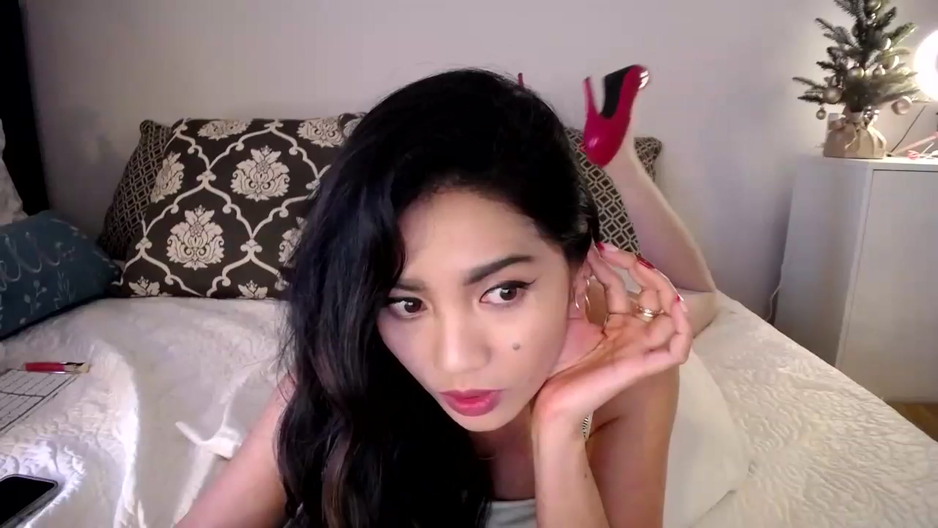 Gallery image thumbnail from AsianLuv_4U's myfreecams stream on, 12/07/2023, 18:29 image 19 of 20