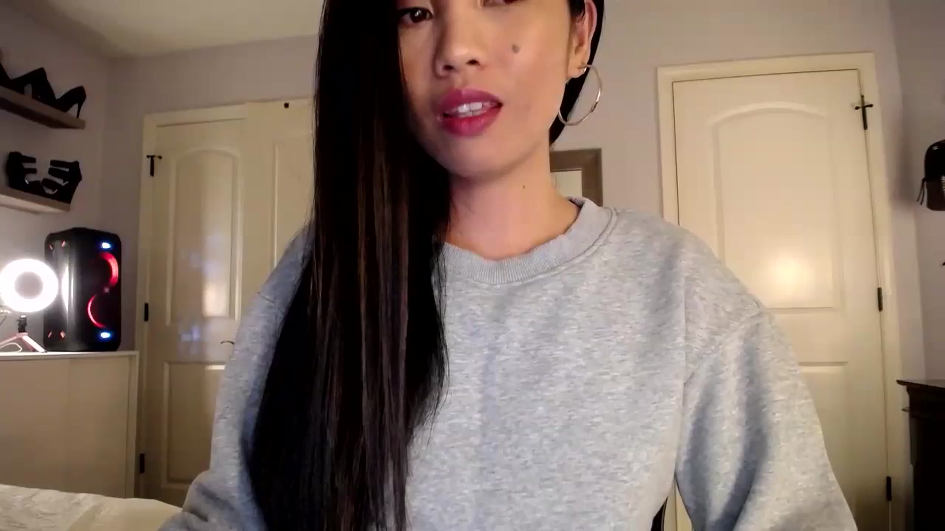 Gallery image thumbnail from AsianLuv_4U's myfreecams stream on, 12/11/2023, 23:39 image 15 of 20