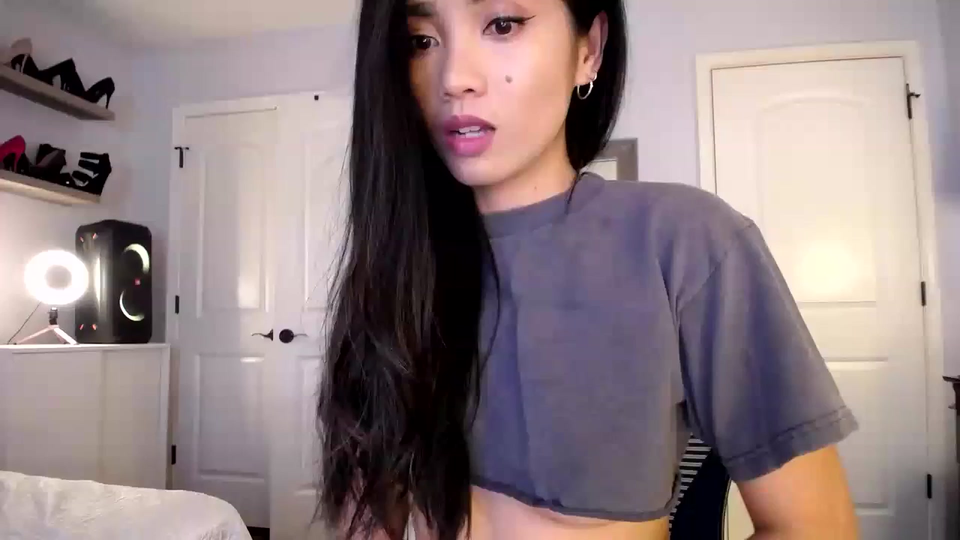 Gallery image thumbnail from AsianLuv_4U's myfreecams stream on, 02/05/2024, 16:36 image 19 of 20