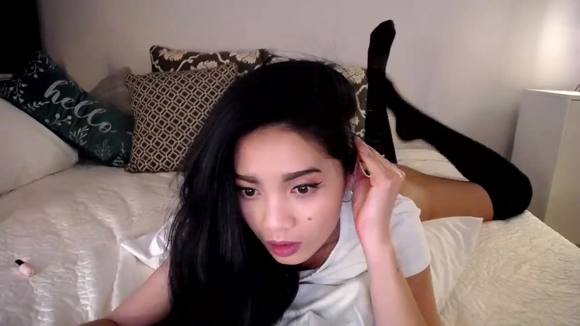 Gallery image thumbnail from AsianLuv_4U's myfreecams stream on, 03/07/2024, 18:42 image 9 of 20
