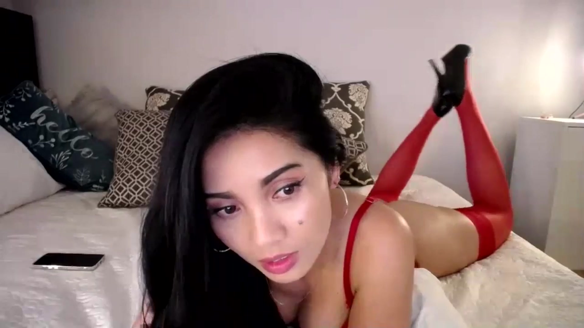 Gallery image thumbnail from AsianLuv_4U's myfreecams stream on, 04/18/2024, 19:18 image 4 of 20