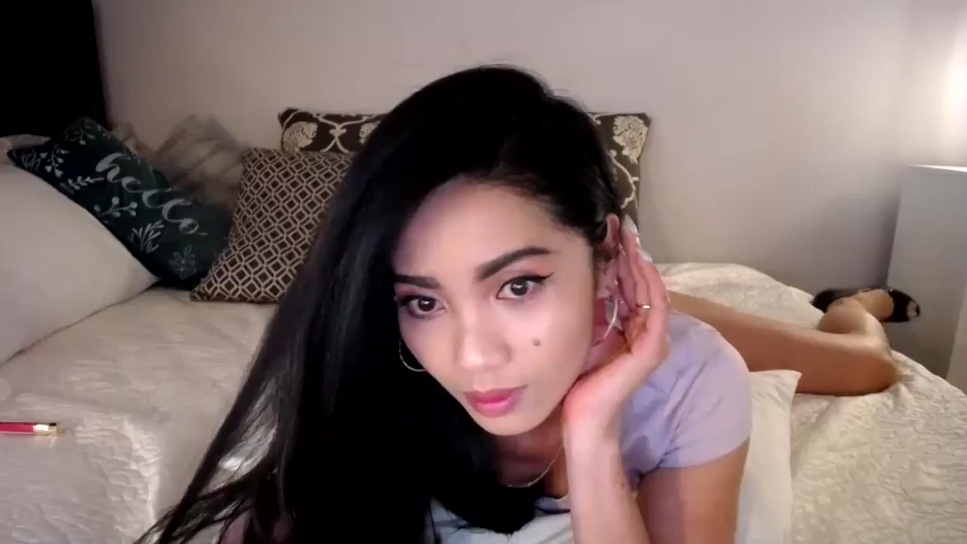 Gallery image thumbnail from AsianLuv_4U's myfreecams stream on, 05/16/2024, 15:35 image 1 of 20
