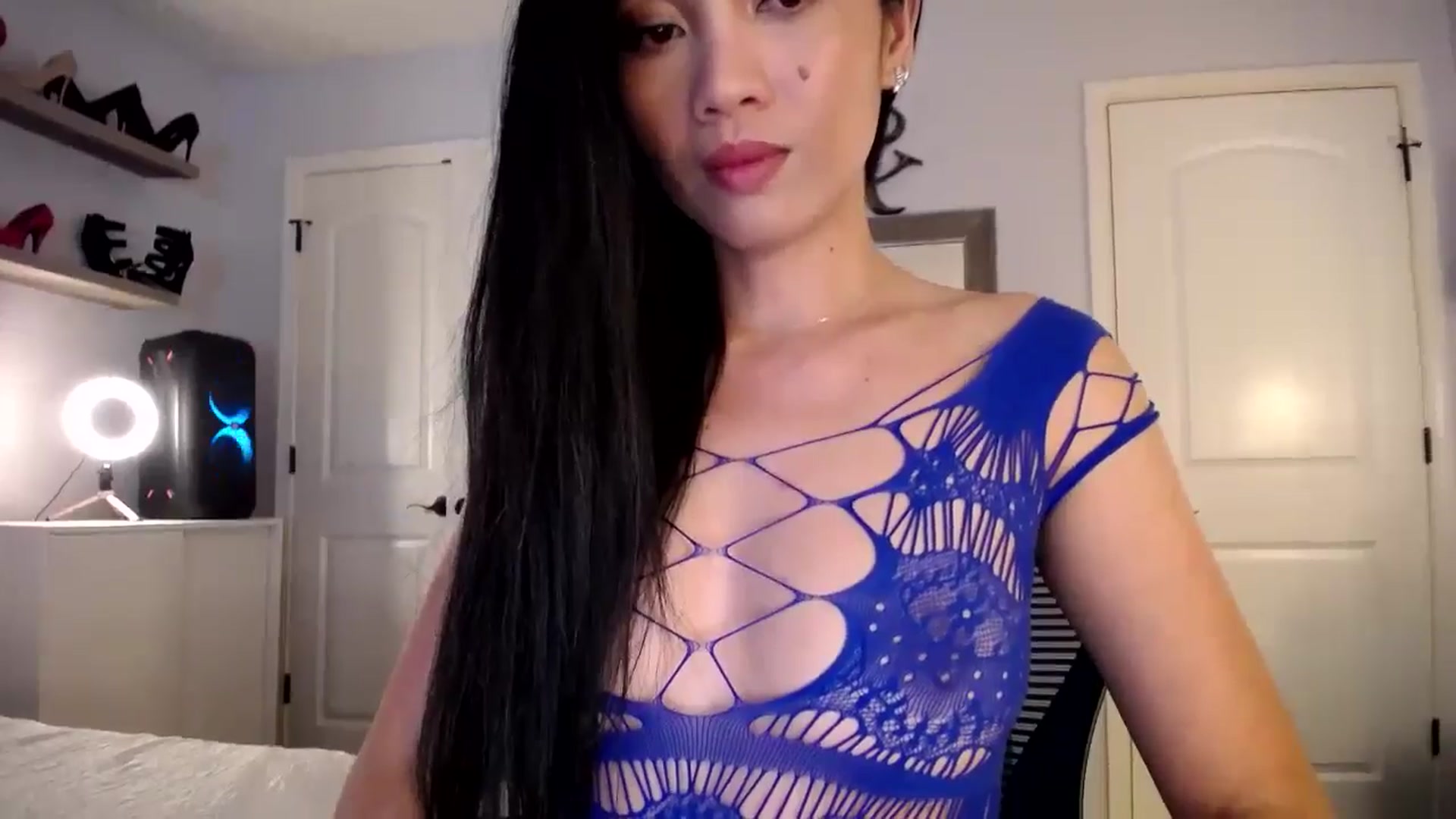 Gallery image thumbnail from AsianLuv_4U's myfreecams stream on, 05/27/2024, 15:48 image 13 of 20