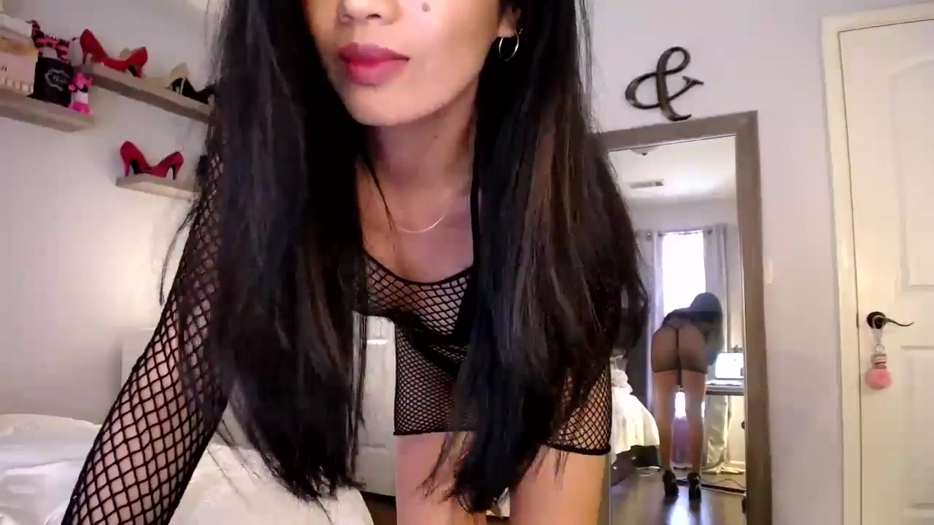 Gallery image thumbnail from AsianLuv_4U's myfreecams stream on, 07/11/2024, 18:58 image 6 of 20