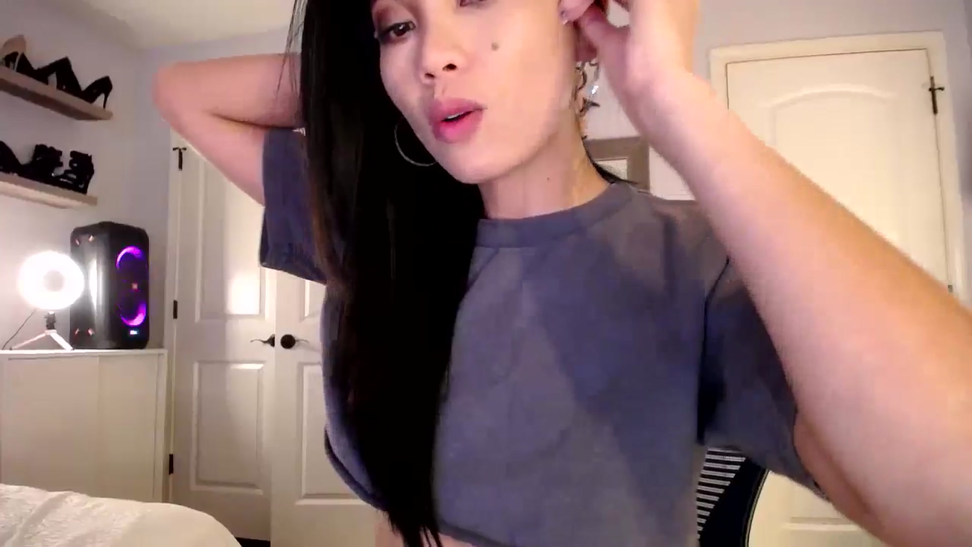 Gallery image thumbnail from AsianLuv_4U's myfreecams stream on, 09/12/2024, 18:07 image 15 of 20