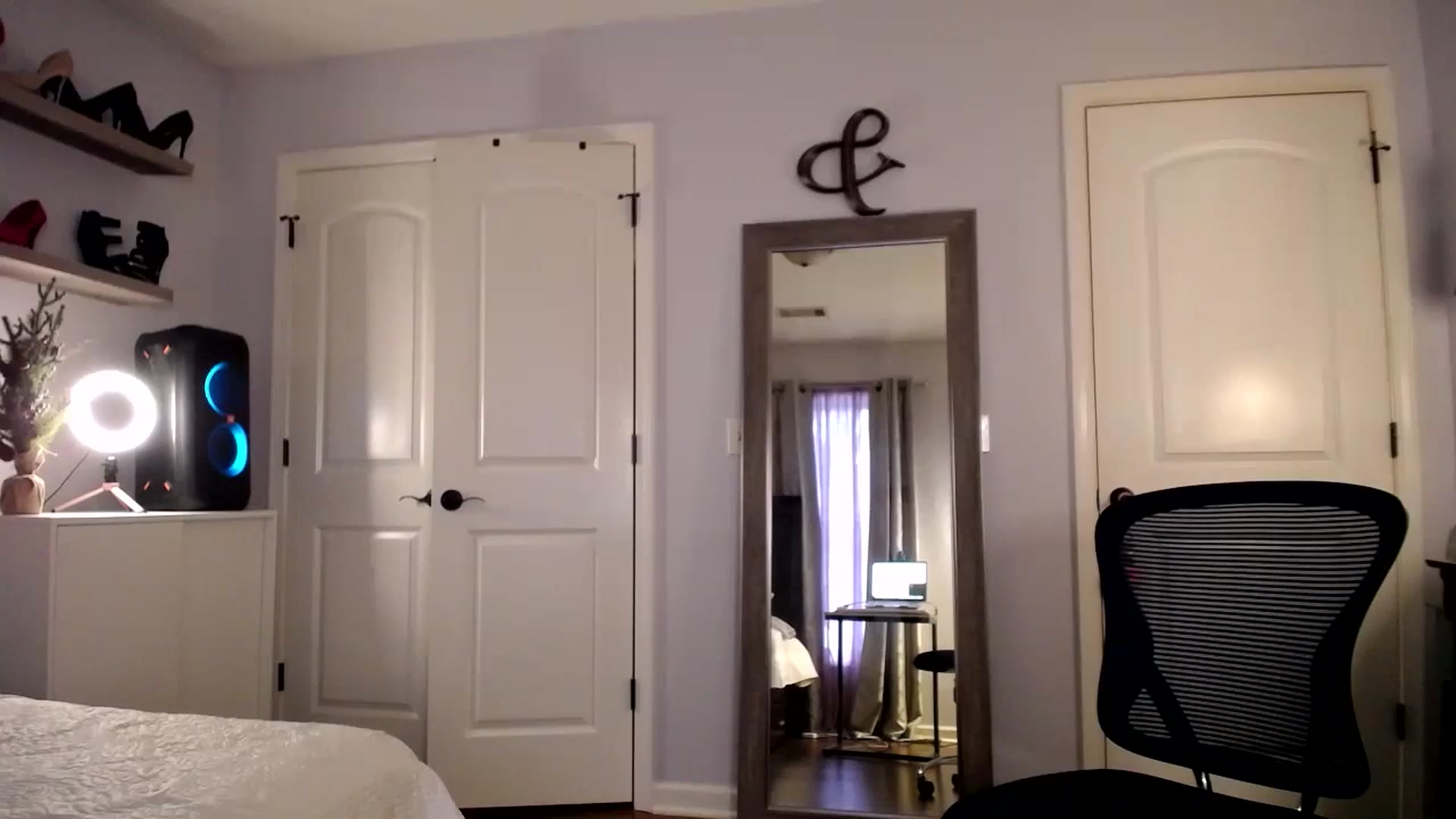 Gallery image thumbnail from AsianLuv_4U's myfreecams stream on, 11/25/2024, 17:14 image 11 of 20
