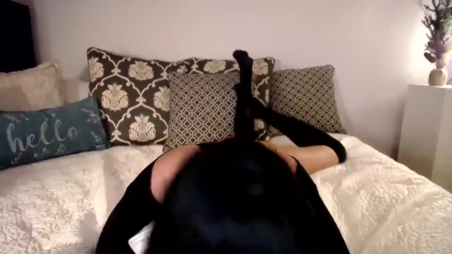 Gallery image thumbnail from AsianLuv_4U's myfreecams stream on, 11/25/2024, 19:59 image 8 of 20