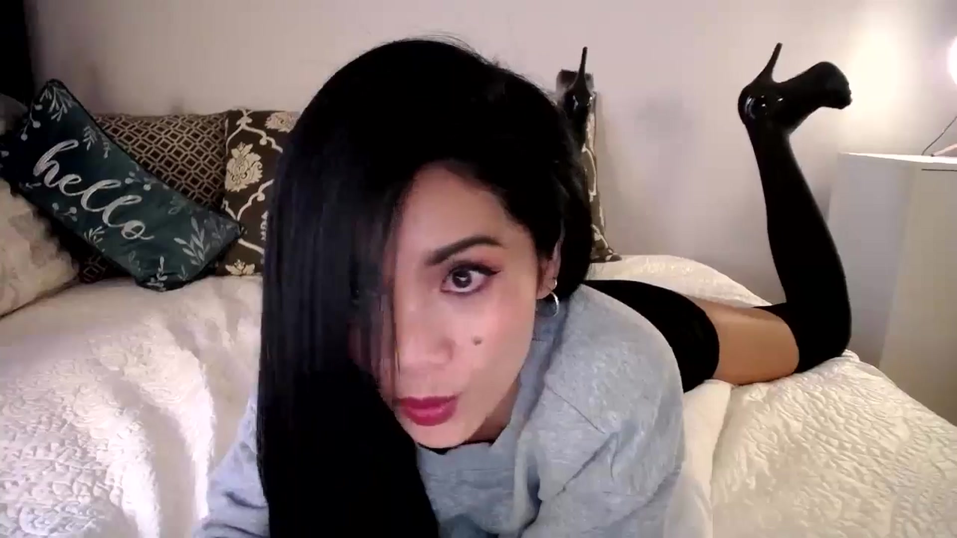 Gallery image thumbnail from AsianLuv_4U's myfreecams stream on, 01/09/2025, 19:12 image 5 of 20