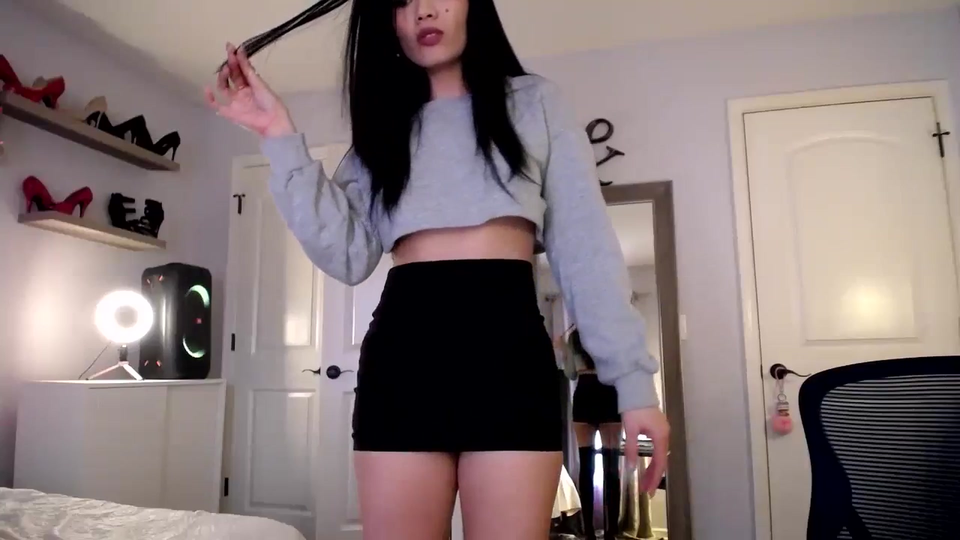 Gallery image thumbnail from AsianLuv_4U's myfreecams stream on, 01/09/2025, 19:12 image 15 of 20