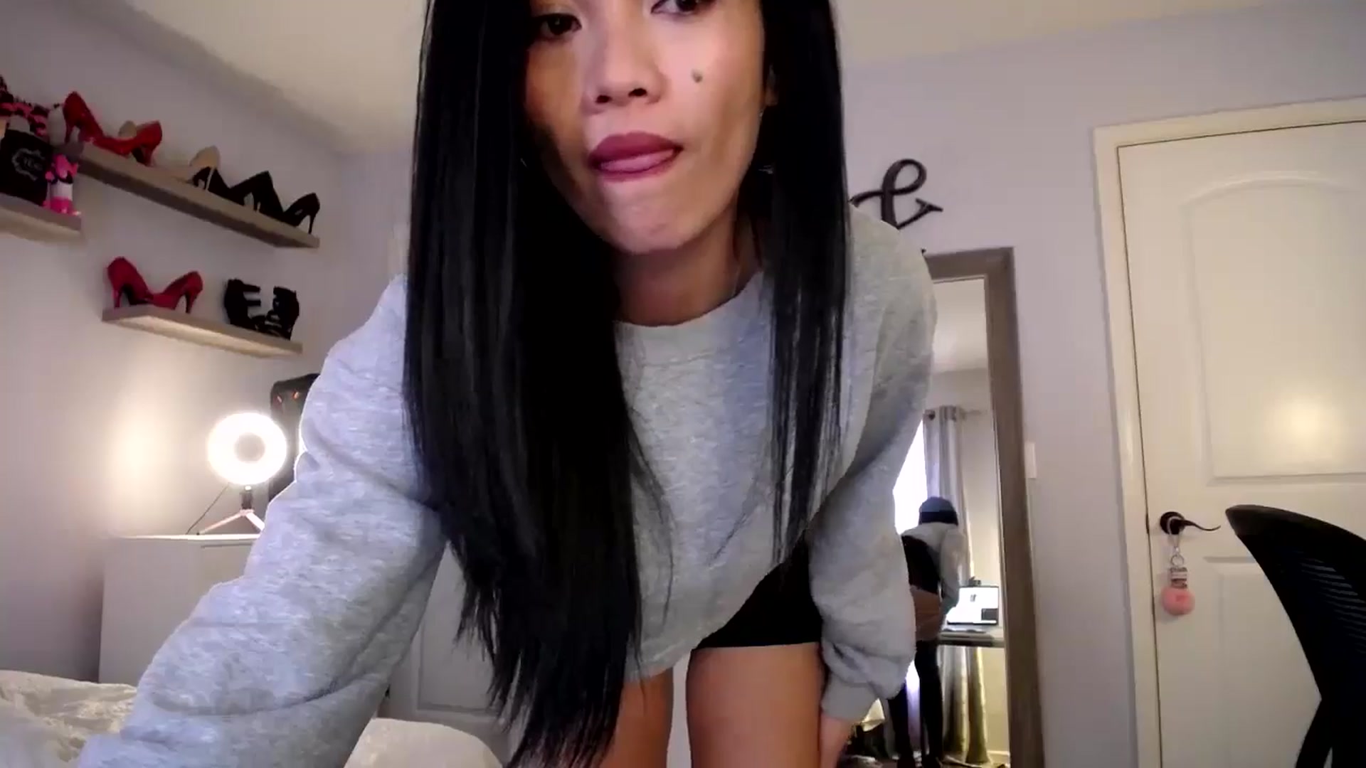 Gallery image thumbnail from AsianLuv_4U's myfreecams stream on, 01/09/2025, 19:12 image 8 of 20