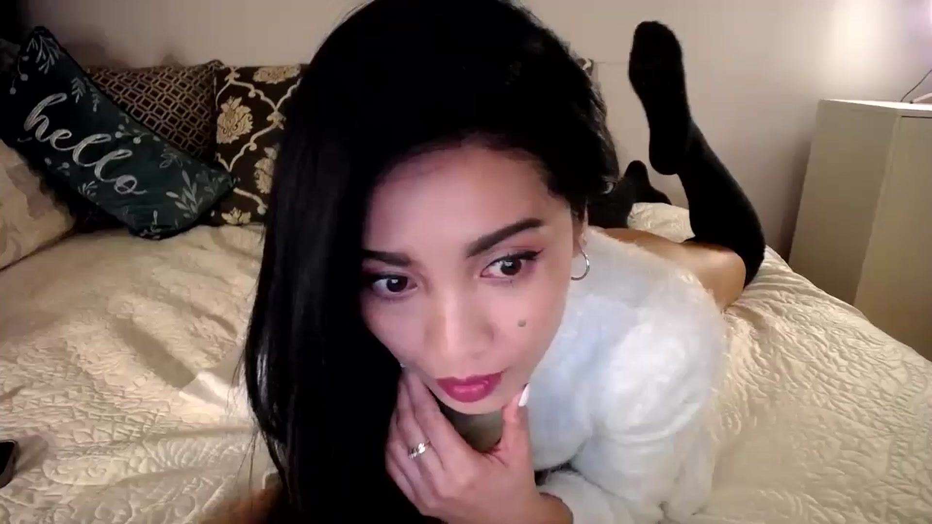 Gallery image thumbnail from AsianLuv_4U's myfreecams stream on, 01/30/2025, 18:00 image 2 of 20