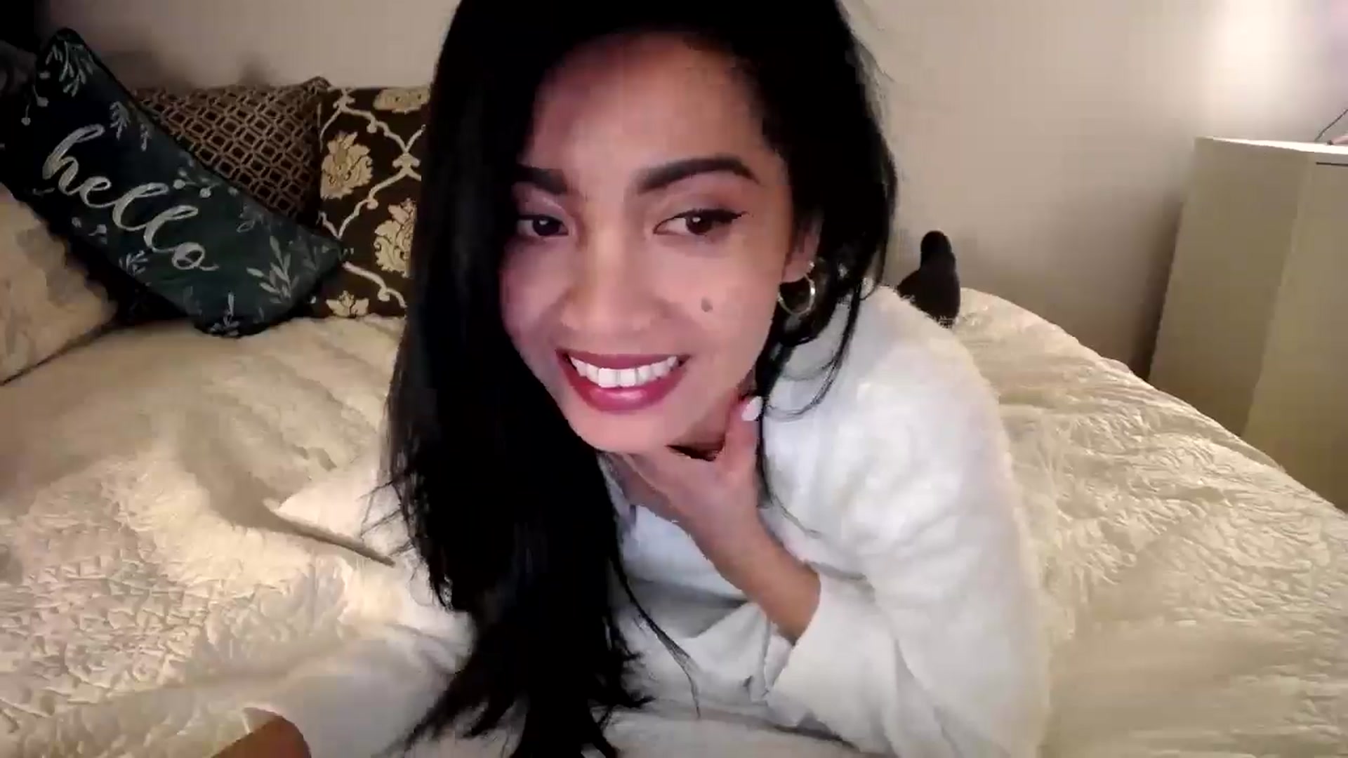 Gallery image thumbnail from AsianLuv_4U's myfreecams stream on, 01/30/2025, 18:43 image 8 of 20