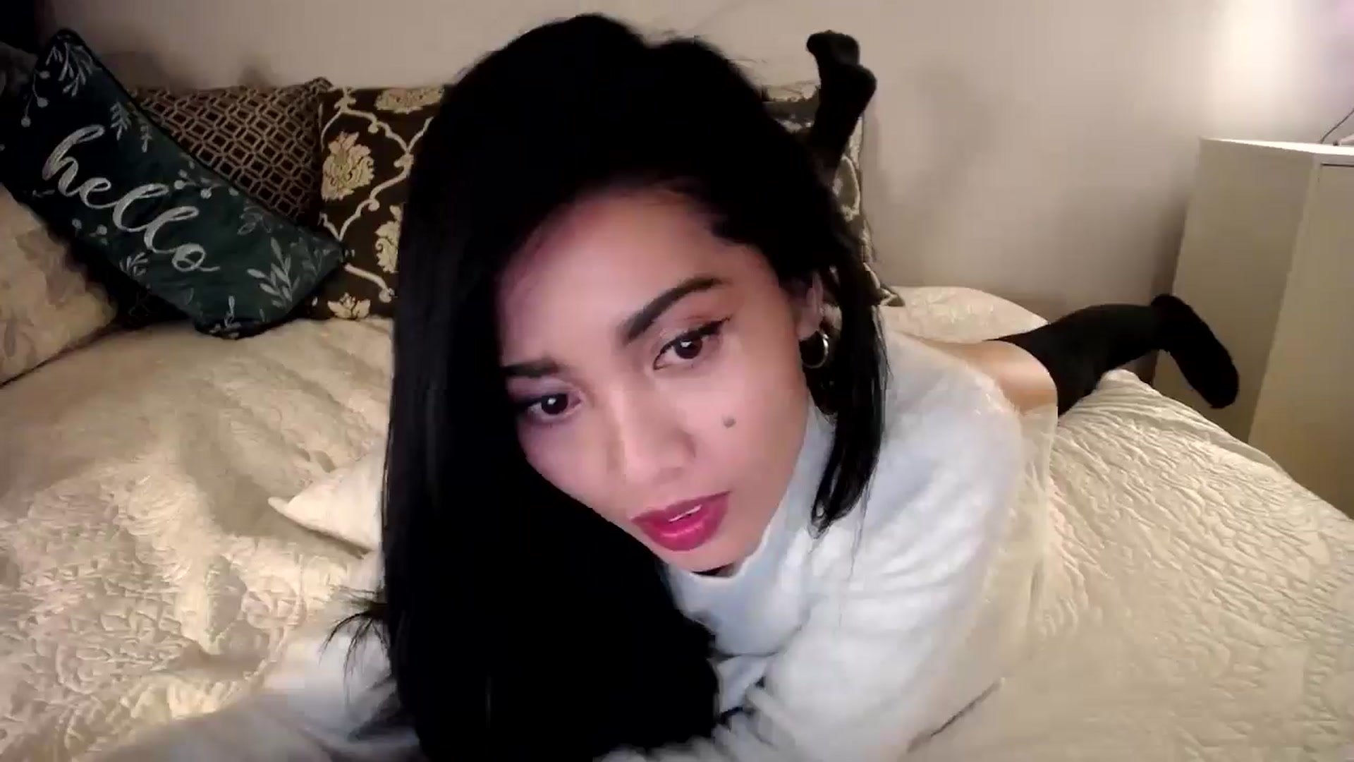 Gallery image thumbnail from AsianLuv_4U's myfreecams stream on, 01/30/2025, 18:43 image 5 of 20