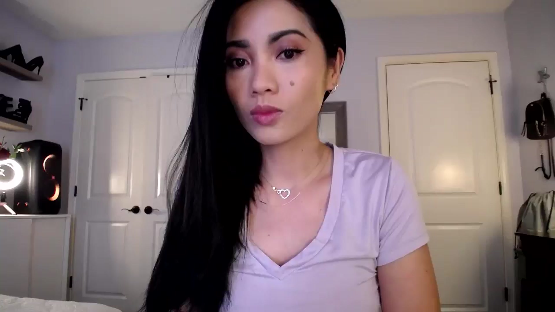 Gallery image thumbnail from AsianLuv_4U's myfreecams stream on, 02/19/2025, 17:30 image 1 of 20