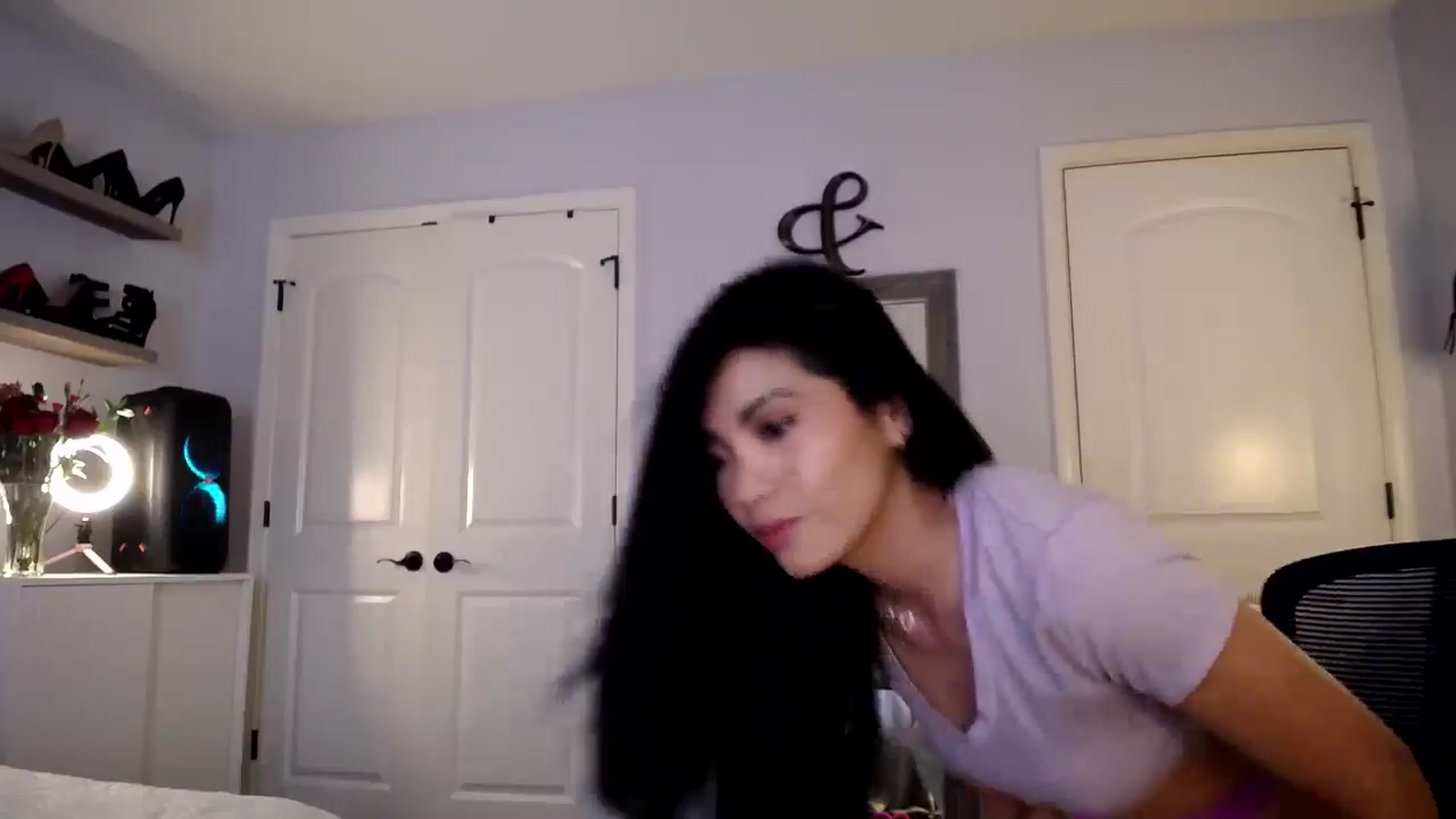 Gallery image thumbnail from AsianLuv_4U's myfreecams stream on, 02/19/2025, 17:30 image 10 of 20