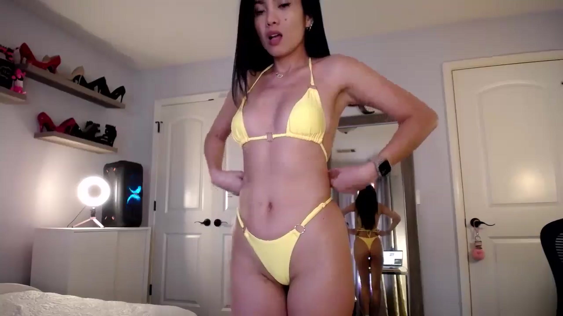 Gallery image thumbnail from AsianLuv_4U's myfreecams stream on, 03/17/2025, 13:54 image 18 of 20