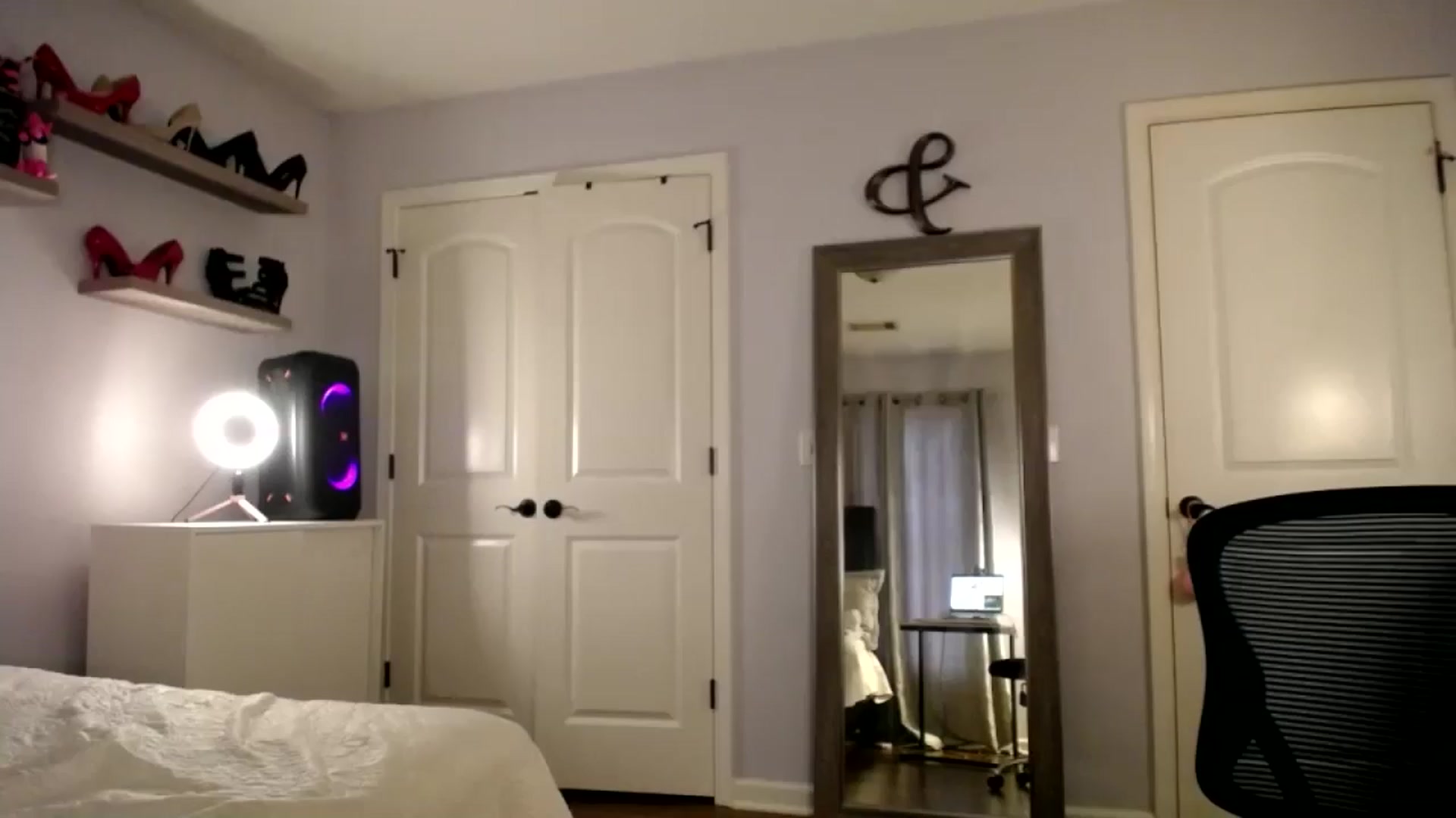 Gallery image thumbnail from AsianLuv_4U's myfreecams stream on, 03/20/2025, 17:06 image 14 of 20